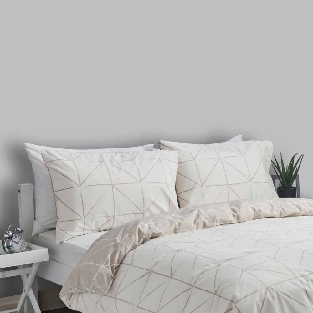 Wilko Walls & Ceilings Pearl Grey Matt Emulsion Paint 5L Image 5