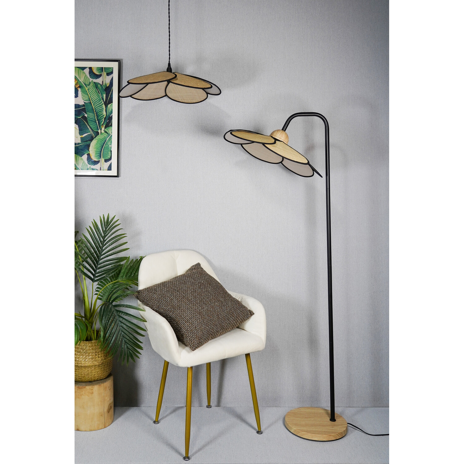 Raylee Floor Lamp - Wood and Black Image 6