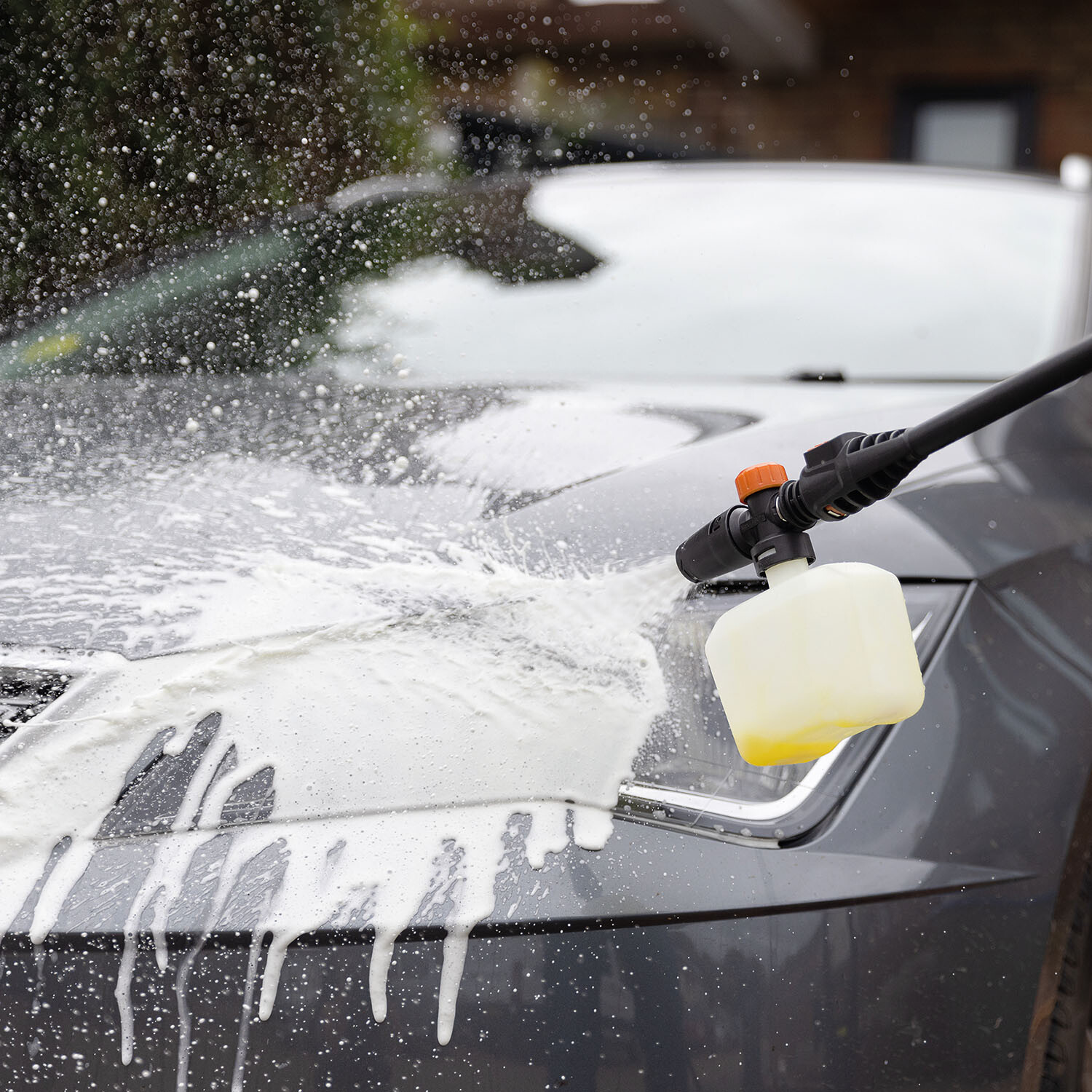 Saber 1600W Pressure Washer Black and Orange Image 11