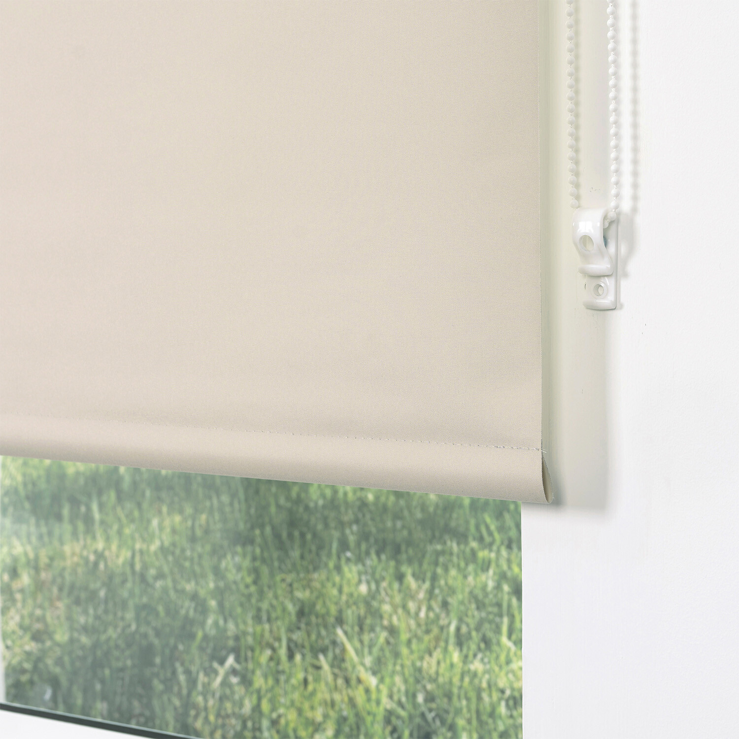 Plain Blackout Blinds - Oat / 90cm Image 3