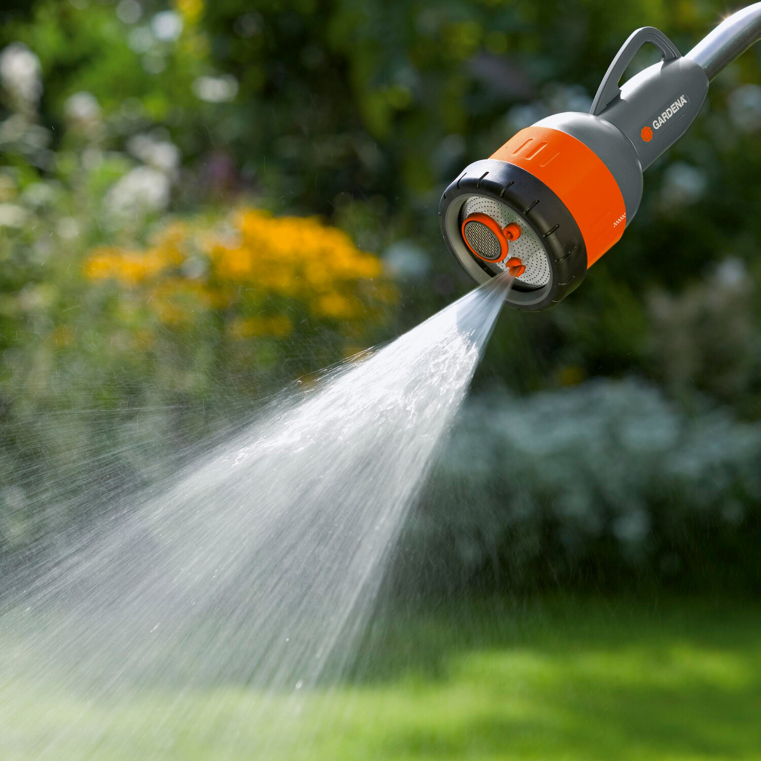 GARDENA Multi Spray Gun Set Orange and Black Image 3