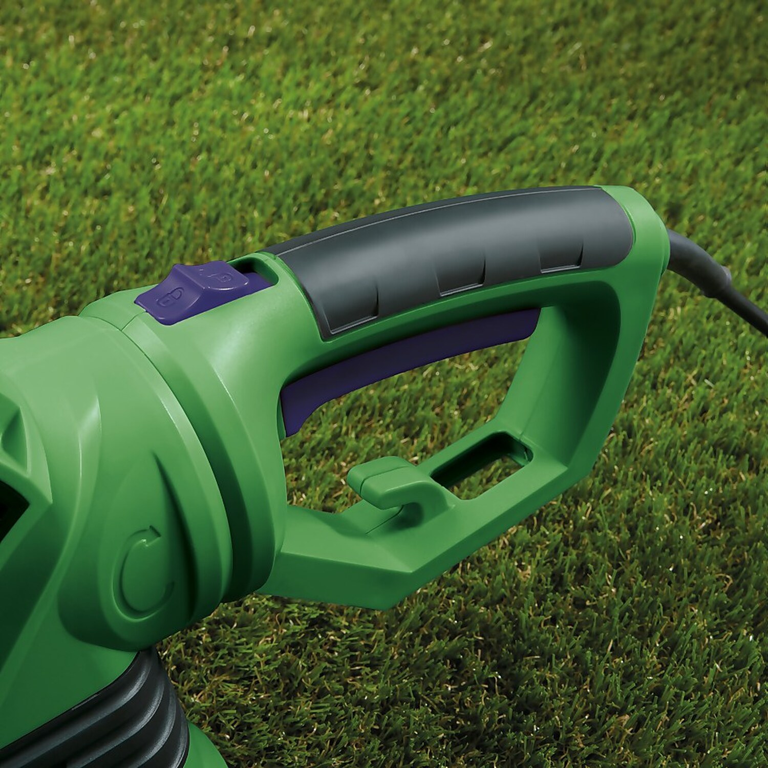 Powerbase 66cm Corded Hedge Trimmer - Green Image 4