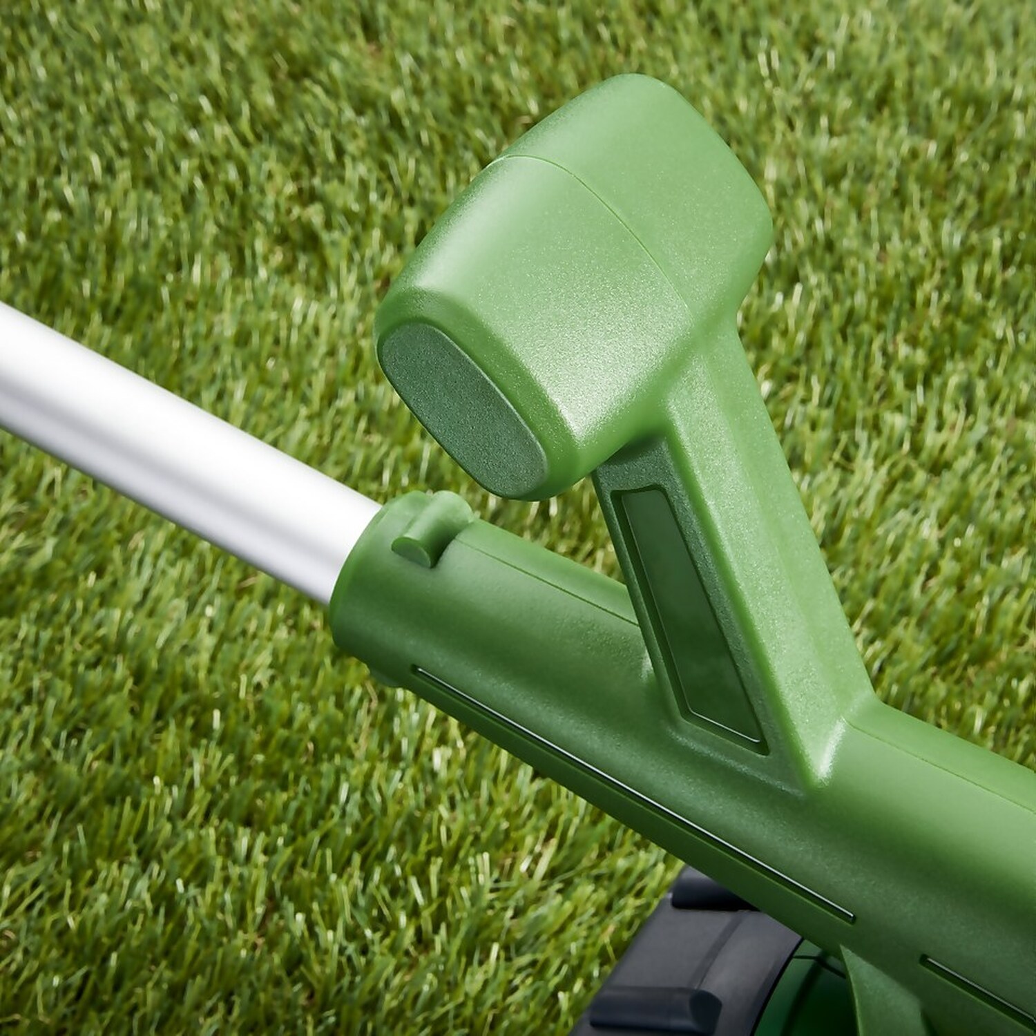 Powerbase Lawn Mower and Strimmer Image 11