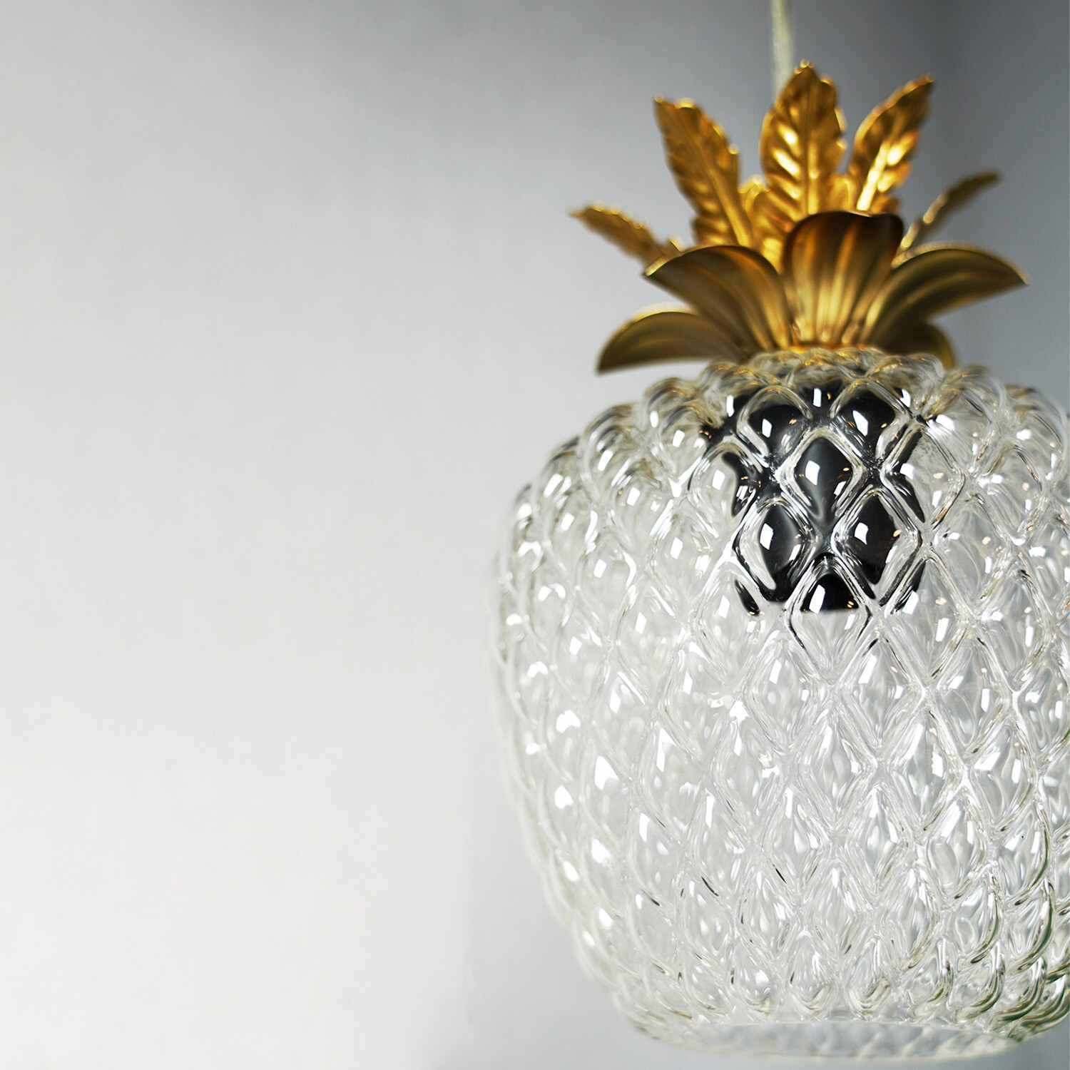 Pineapple Electrical Fitting - Clear and Gold Image 8