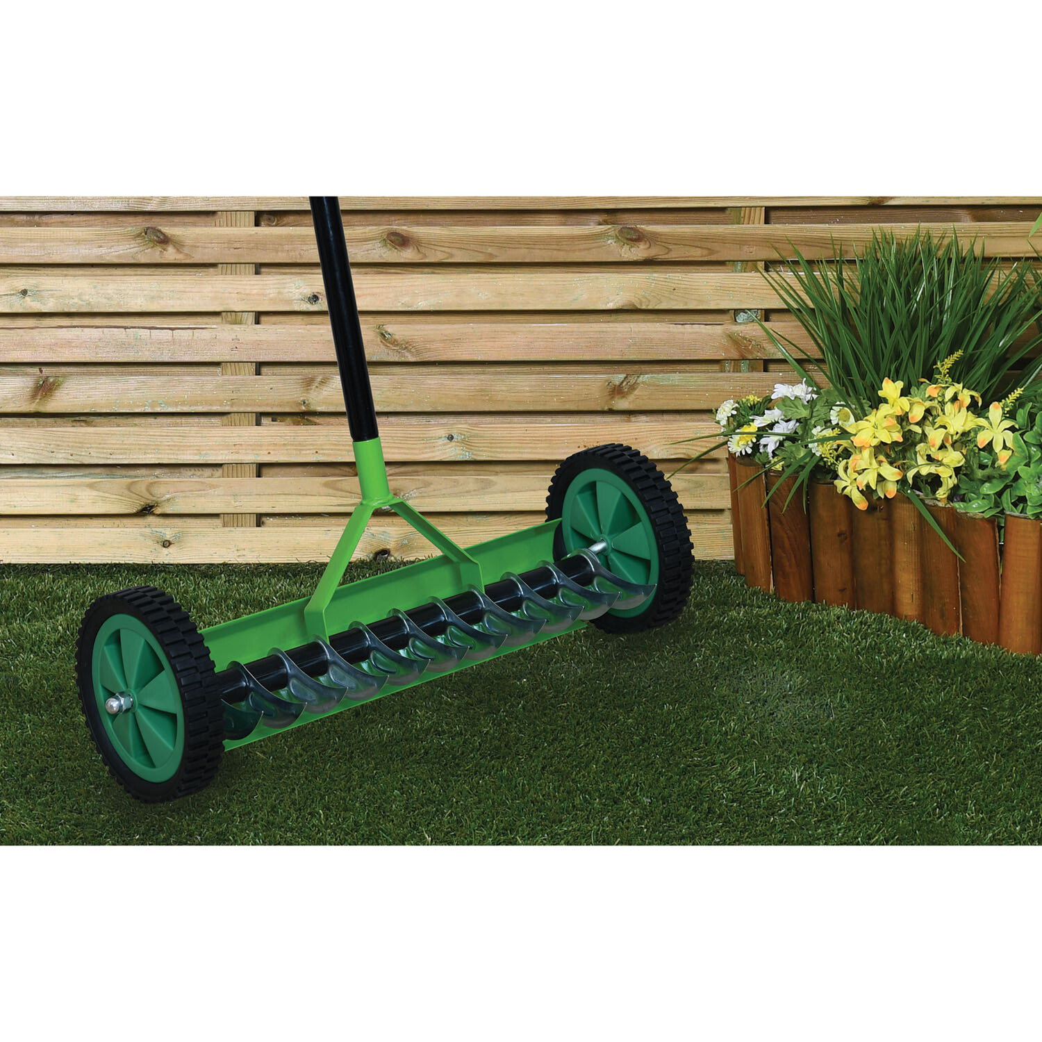 Scarifier - Green and Black Image 2