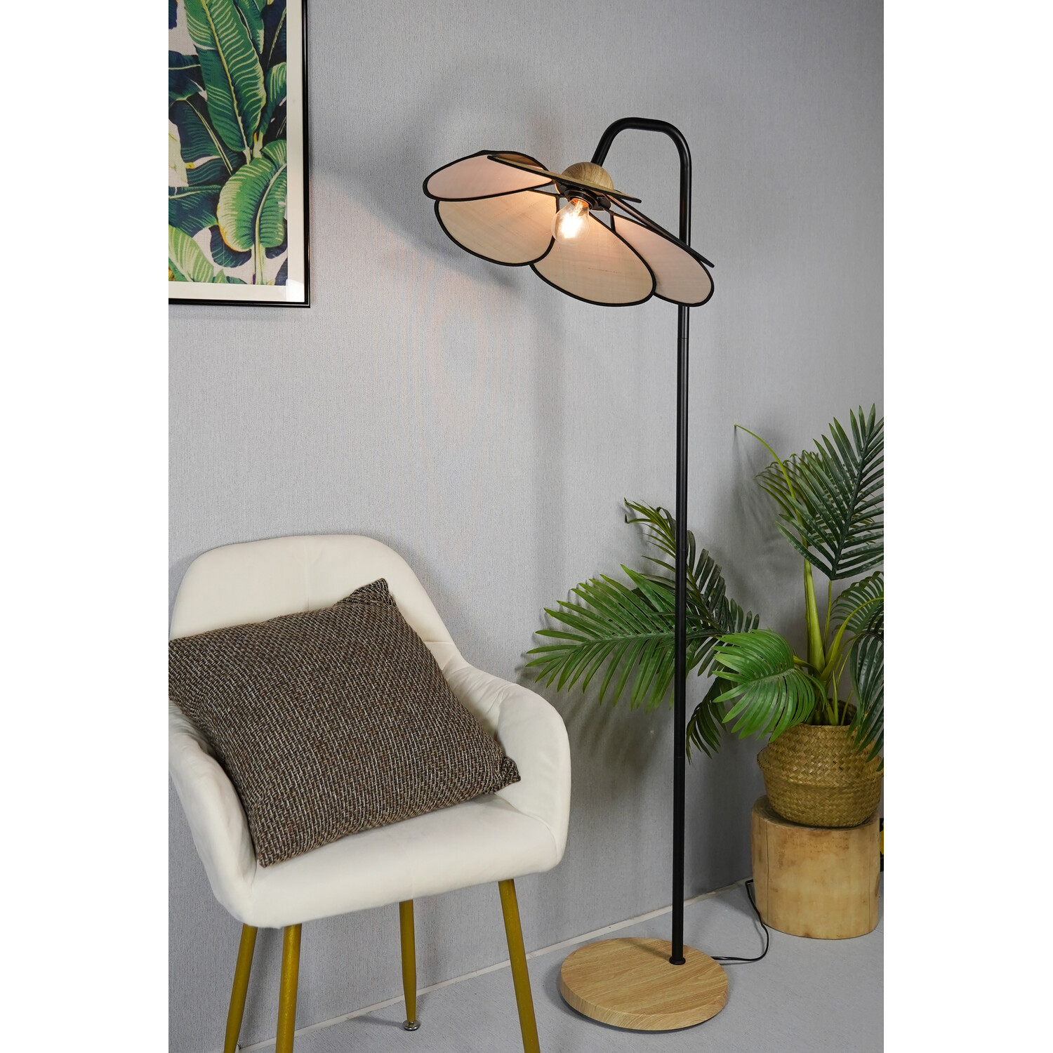Raylee Floor Lamp - Wood and Black Image 8