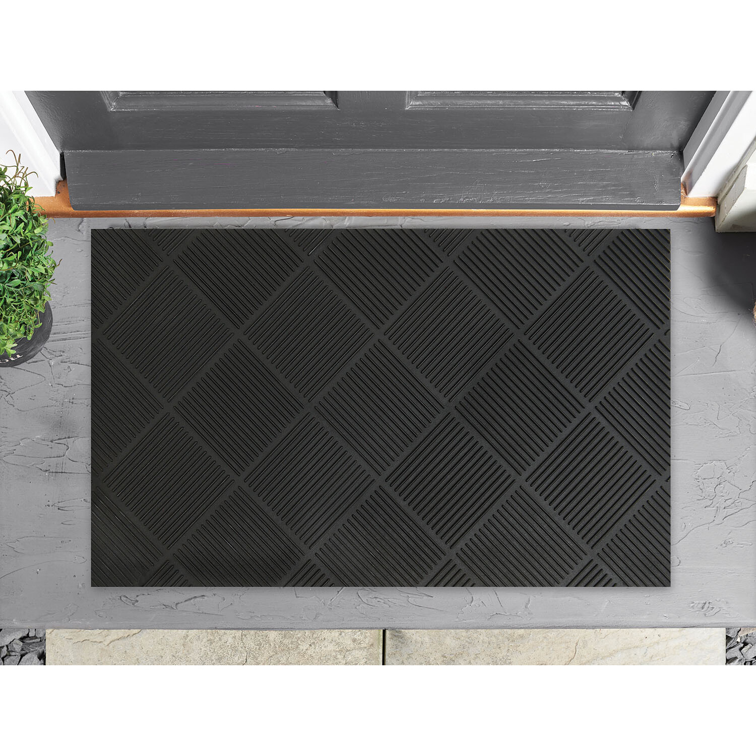 Embossed Rubber Mat - Black Image 5