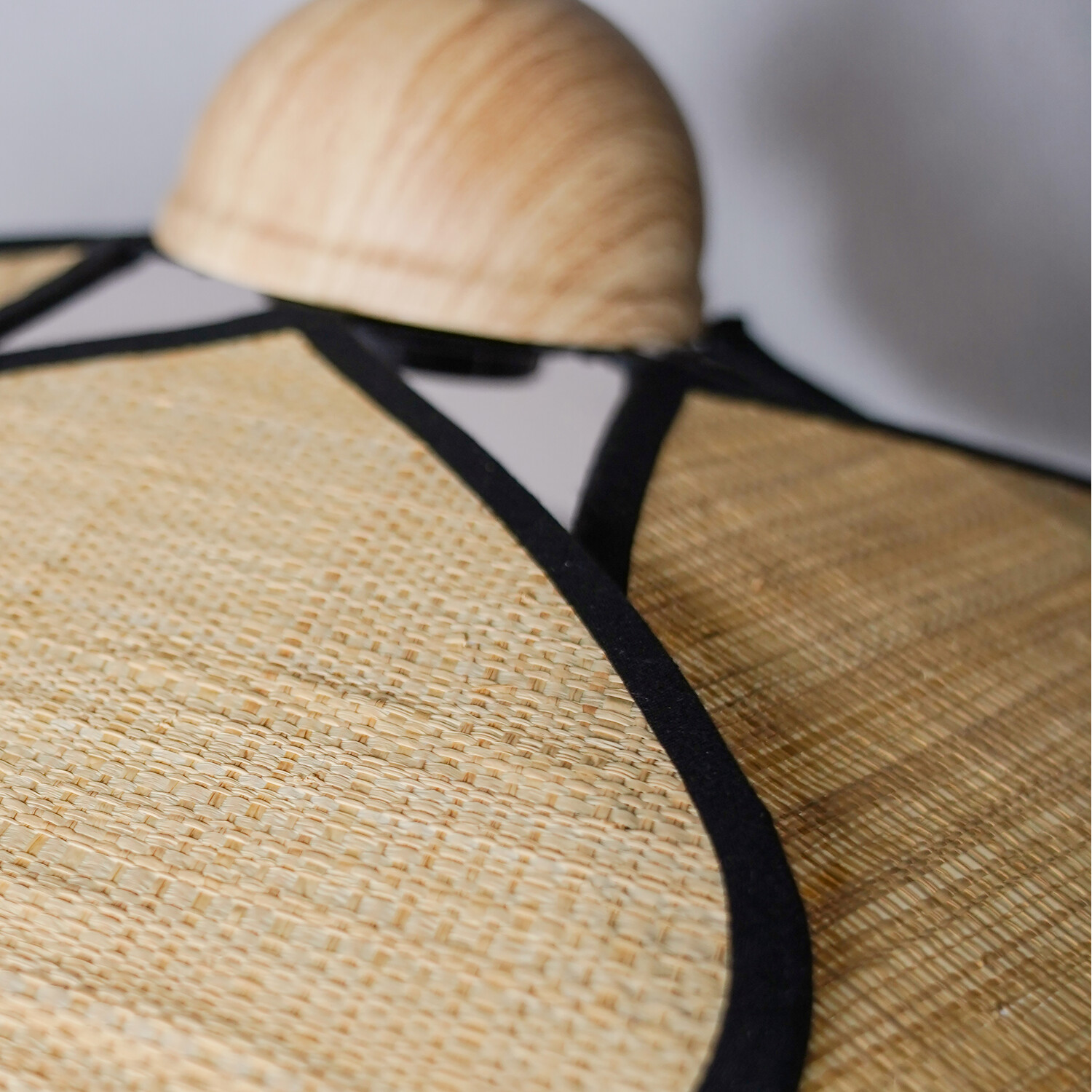 Raylee Floor Lamp - Wood and Black Image 9