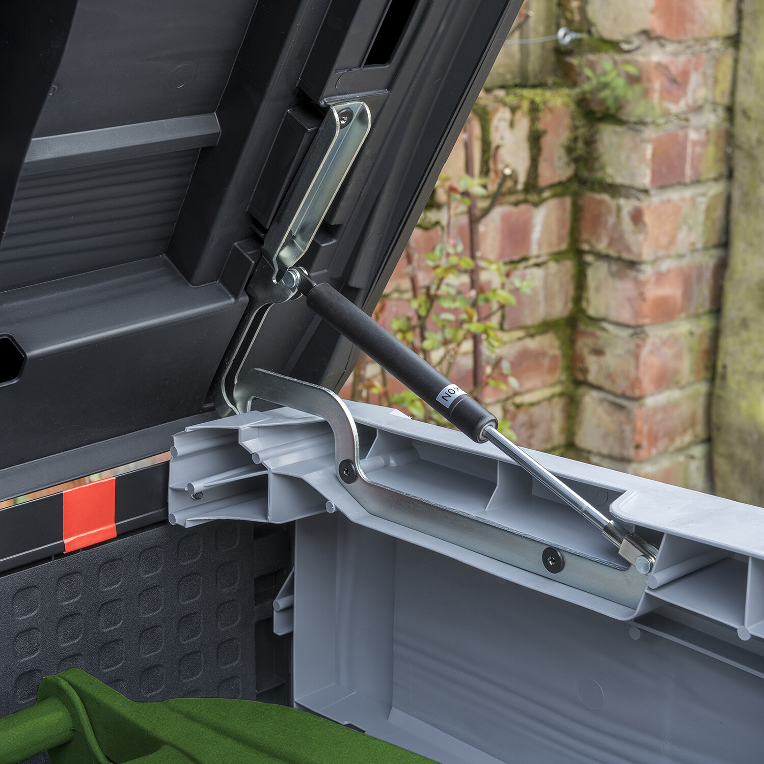 Keter Store It Out Ace Garden Store Grey Image 7