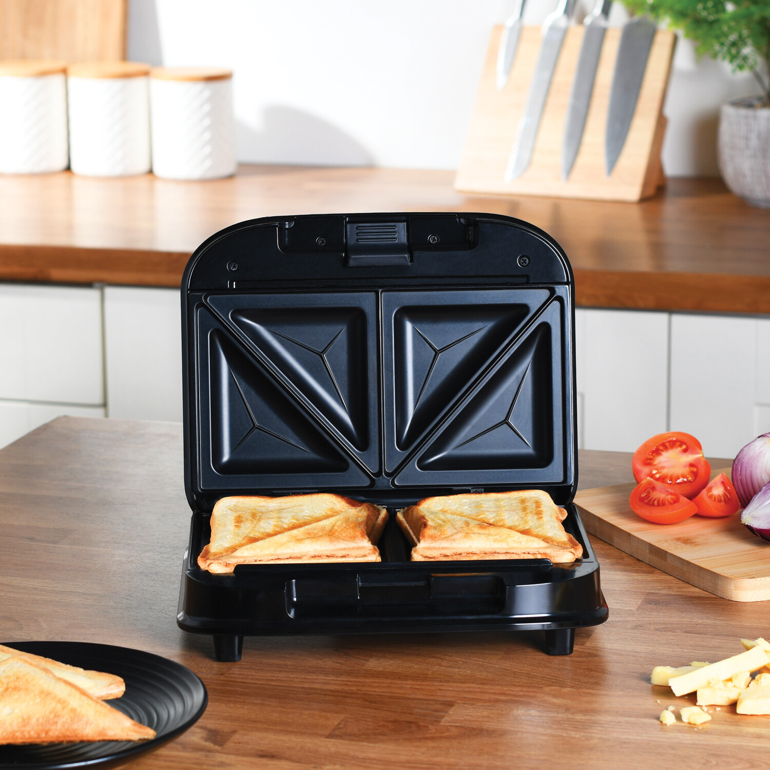 MY Black 2 Slice Sandwich Toaster Black Image 2