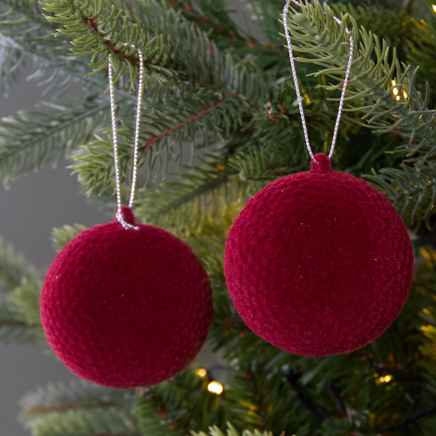 Set of 2 Flocked BaublesBurgundy Image 3