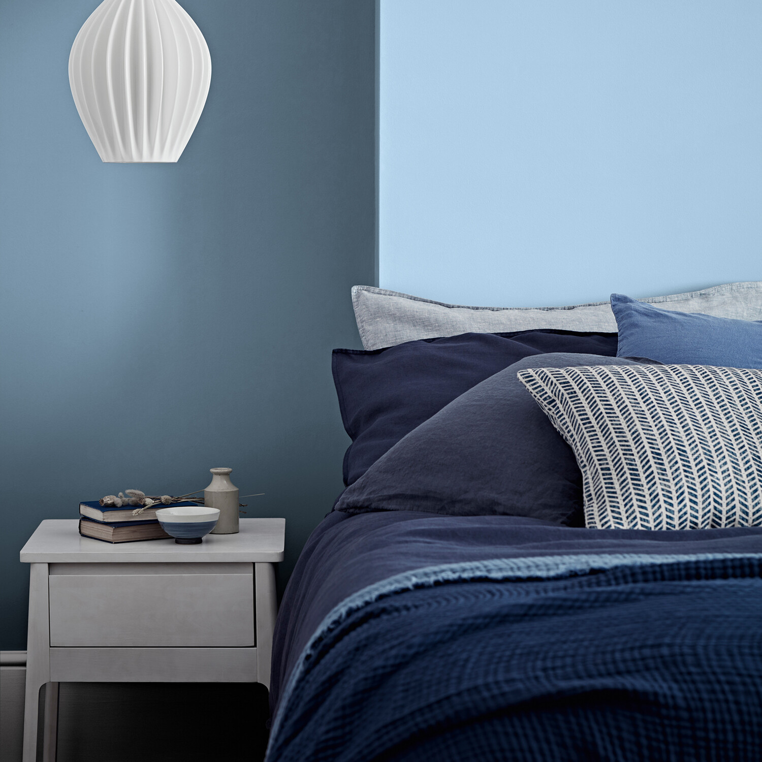 Crown Walls & Ceilings Powder Blue Mid Sheen Emulsion Paint 2.5L Image 6