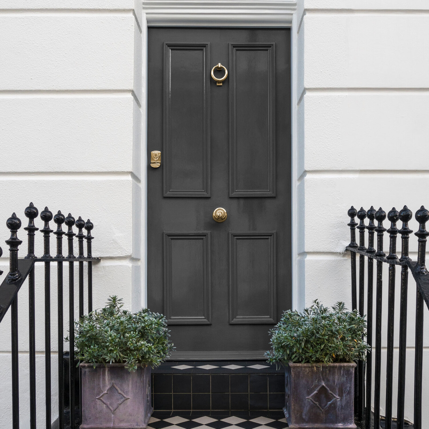 Crown Quick Dry Anthracite Gloss Wood and Metal Paint 750ml Image 6