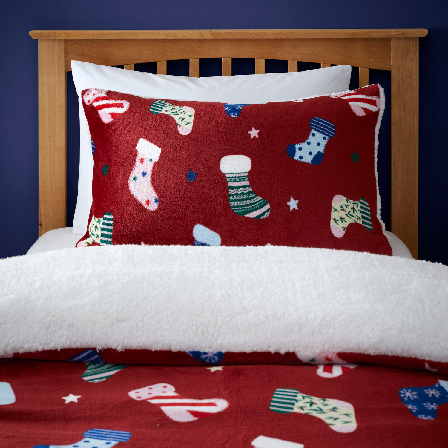 Christmas Stockings Fleece Duvet Set Red Double Image 4