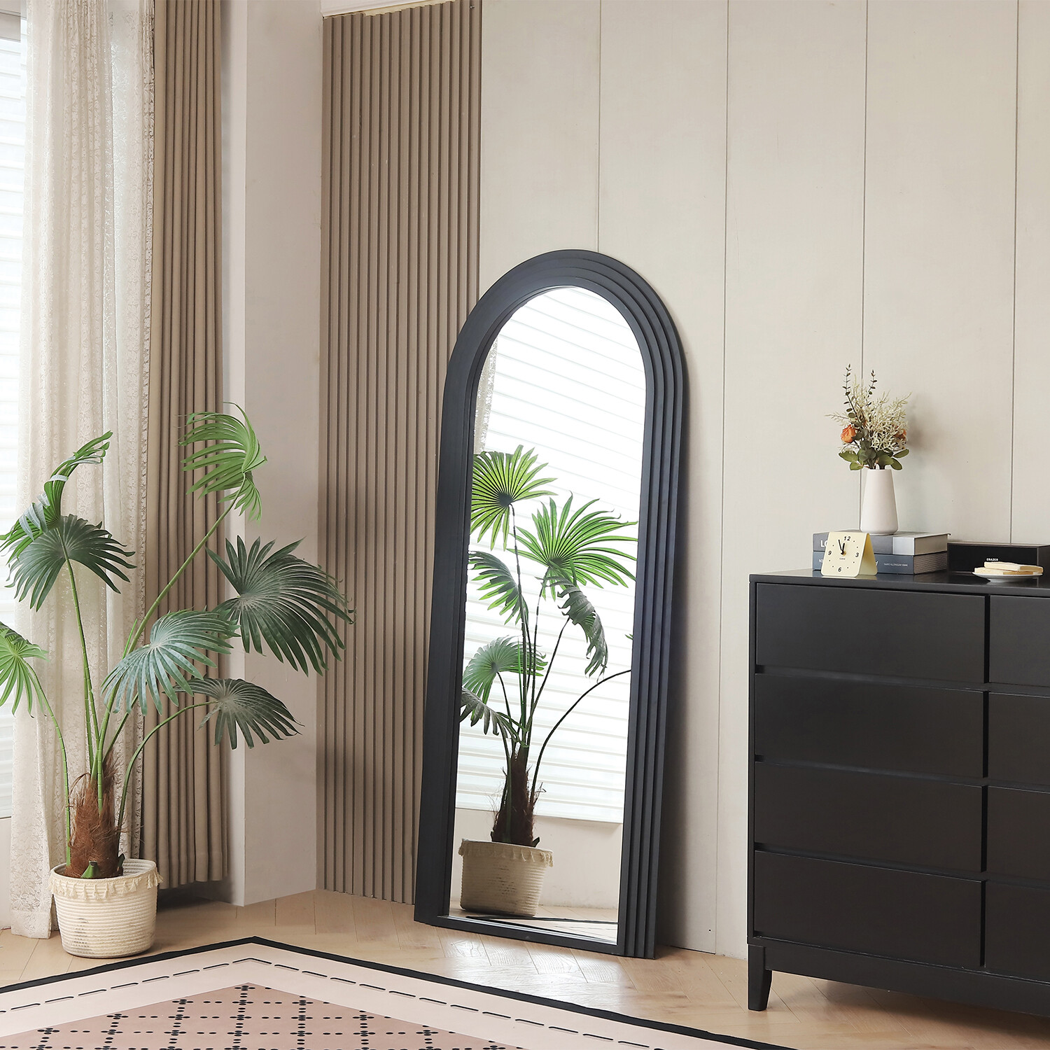 Evie Ridged Arch Lean To Mirror Black Image 2