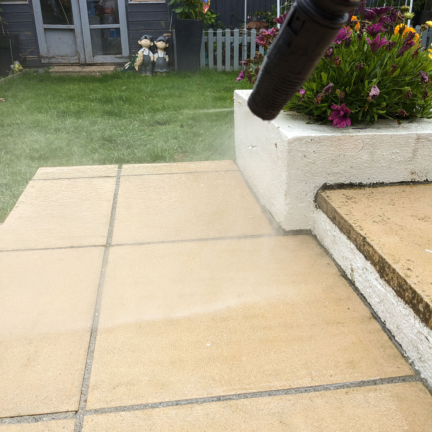 Saber 1600W Pressure Washer Black and Orange Image 18