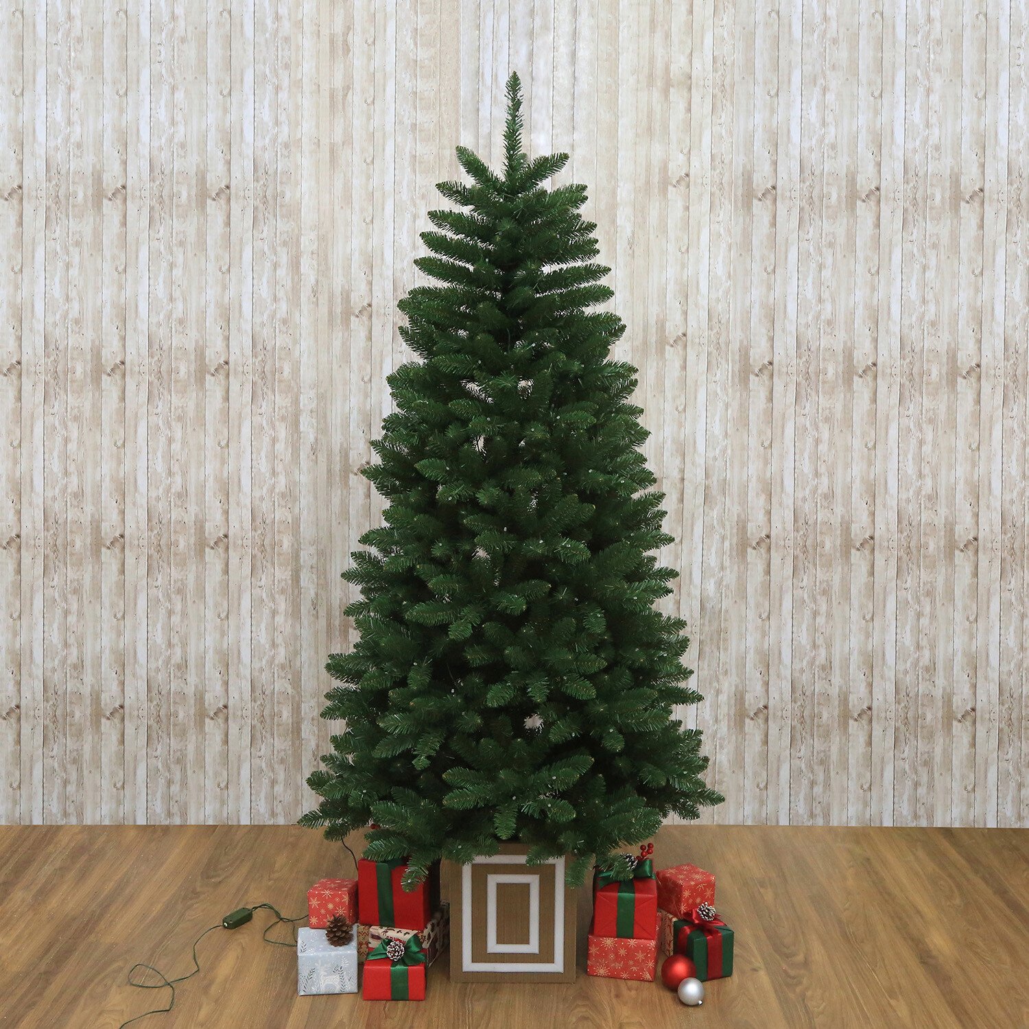 Majestic Pre Lit Tree 6.5ft Image 5