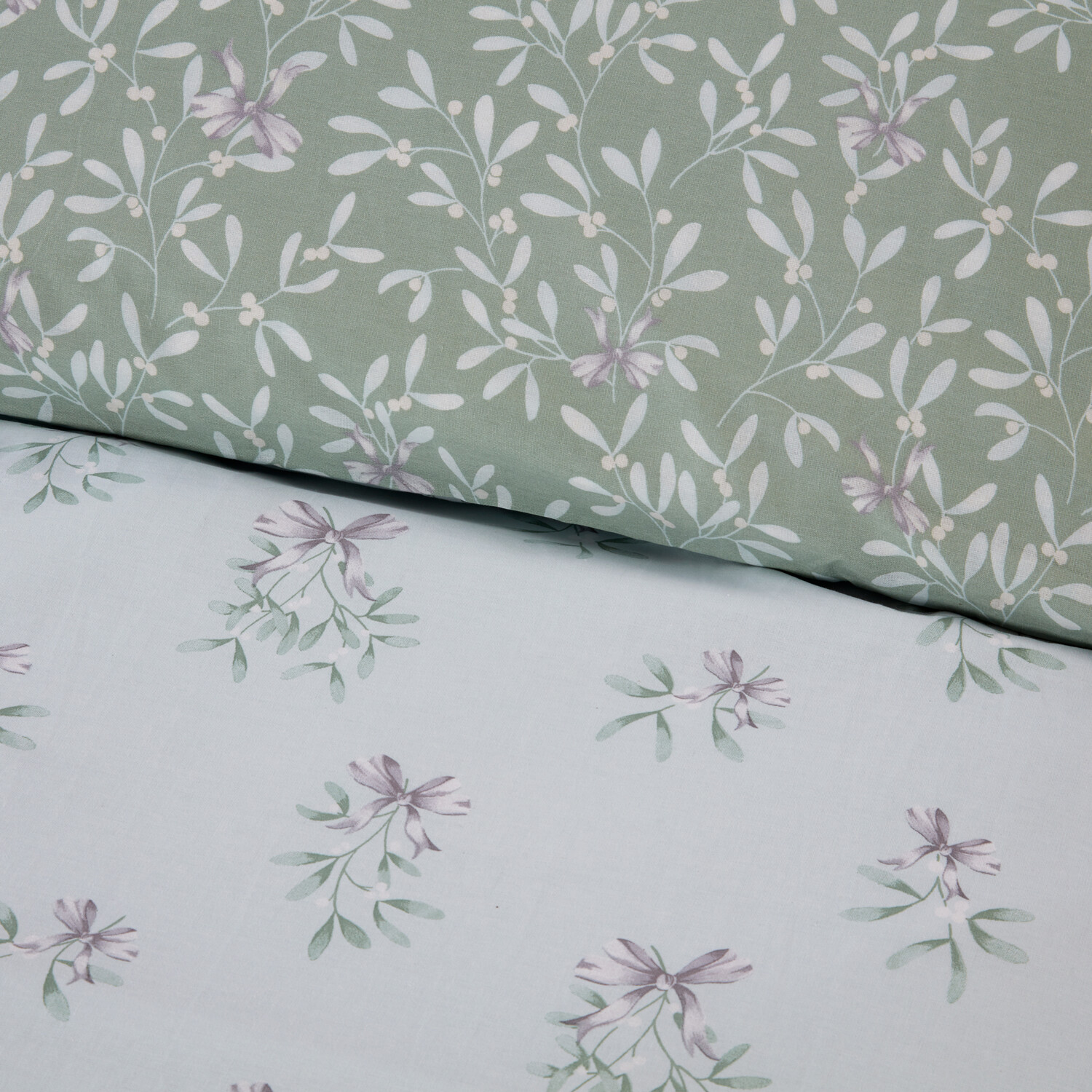 Mistletoe Kisses Duvet Set Green King Image 4