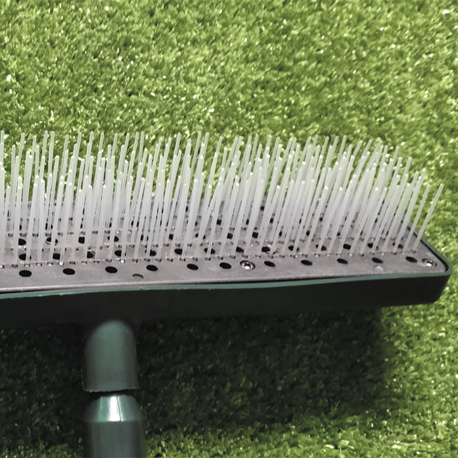 Fake Rake Pro Artificial Grass Rake 150cm Image 3