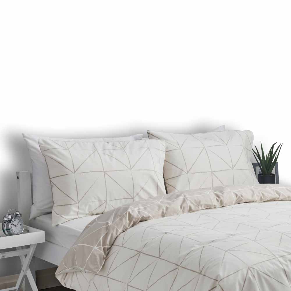 Wilko Walls & Ceilings Pure Brilliant White Matt Emulsion Paint 5L Image 5