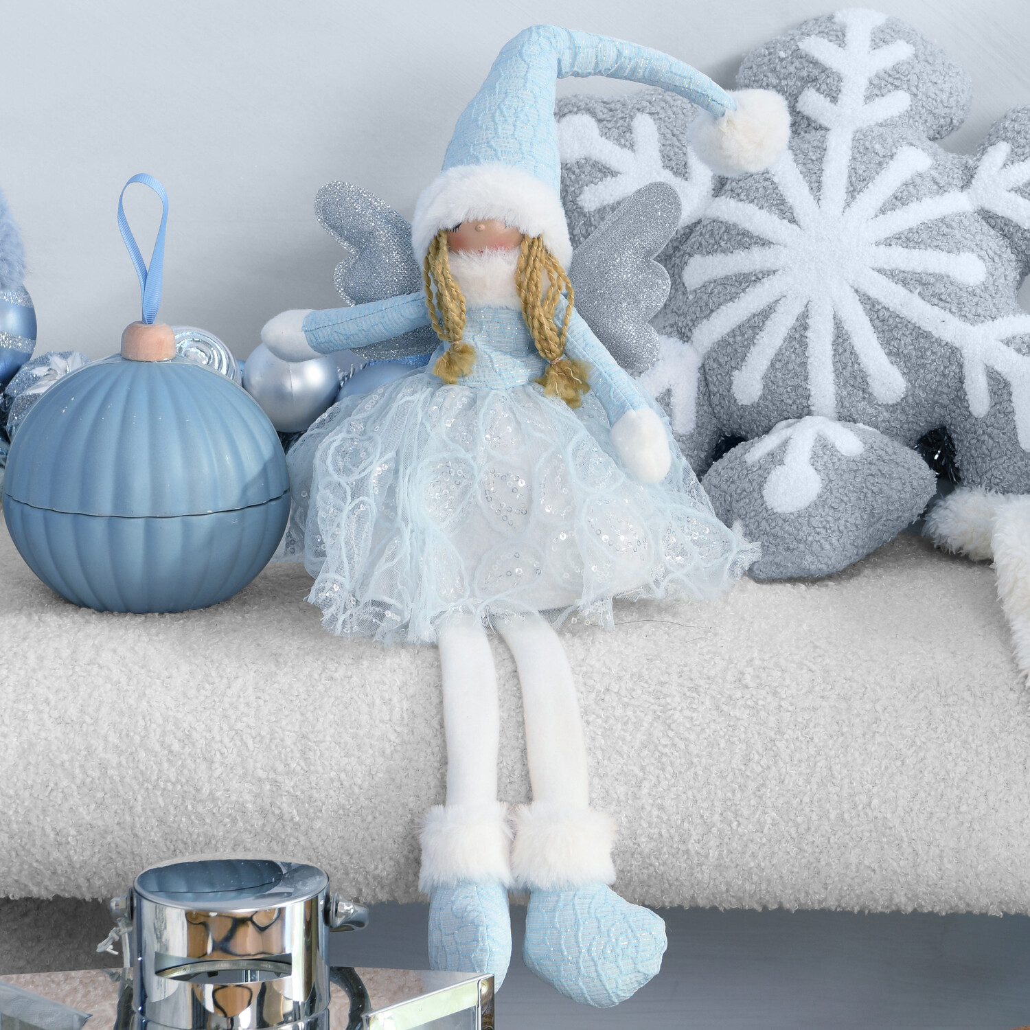 Snowy LED Sitting Fairy - White Image 2