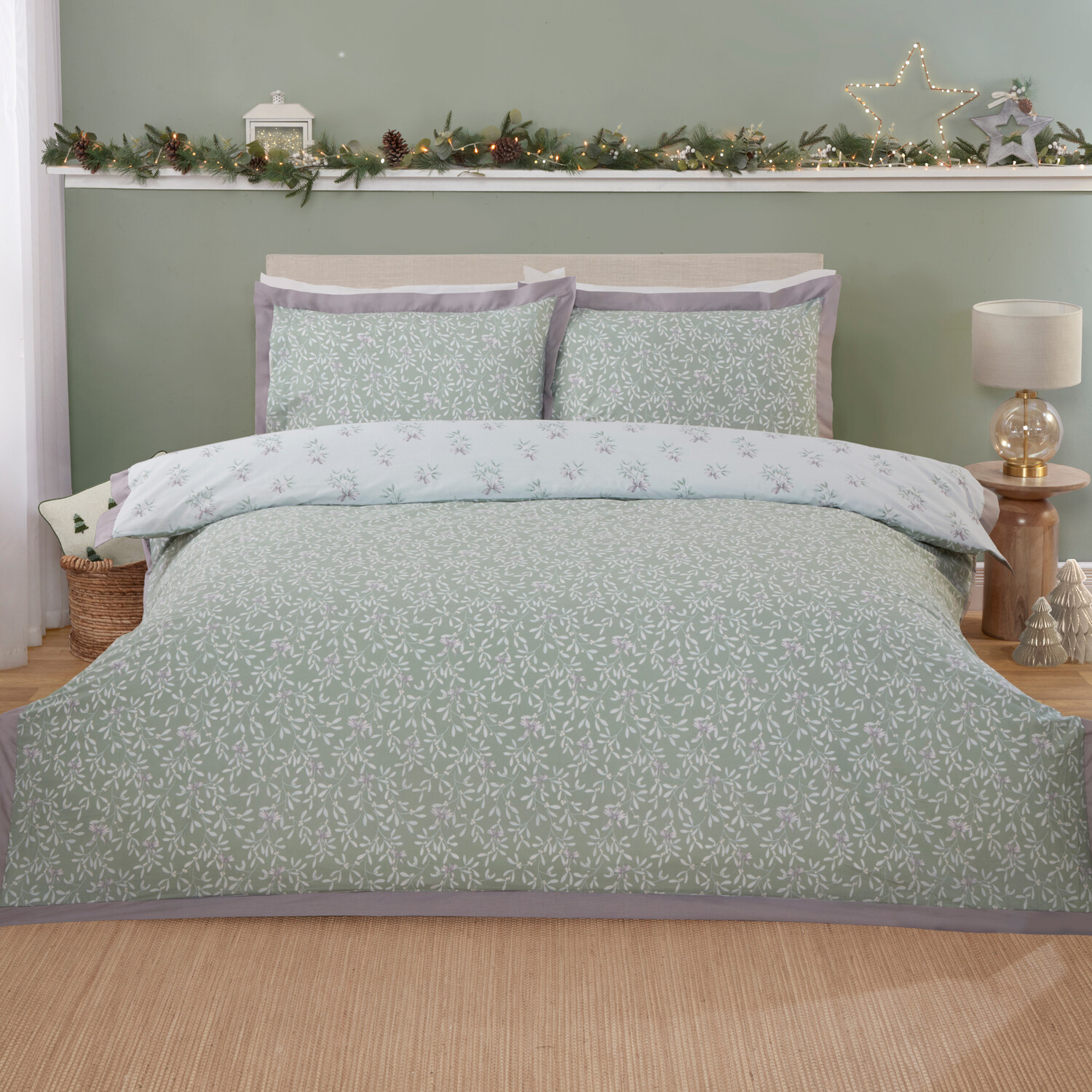 Mistletoe Kisses Duvet Set Green Double Image 2