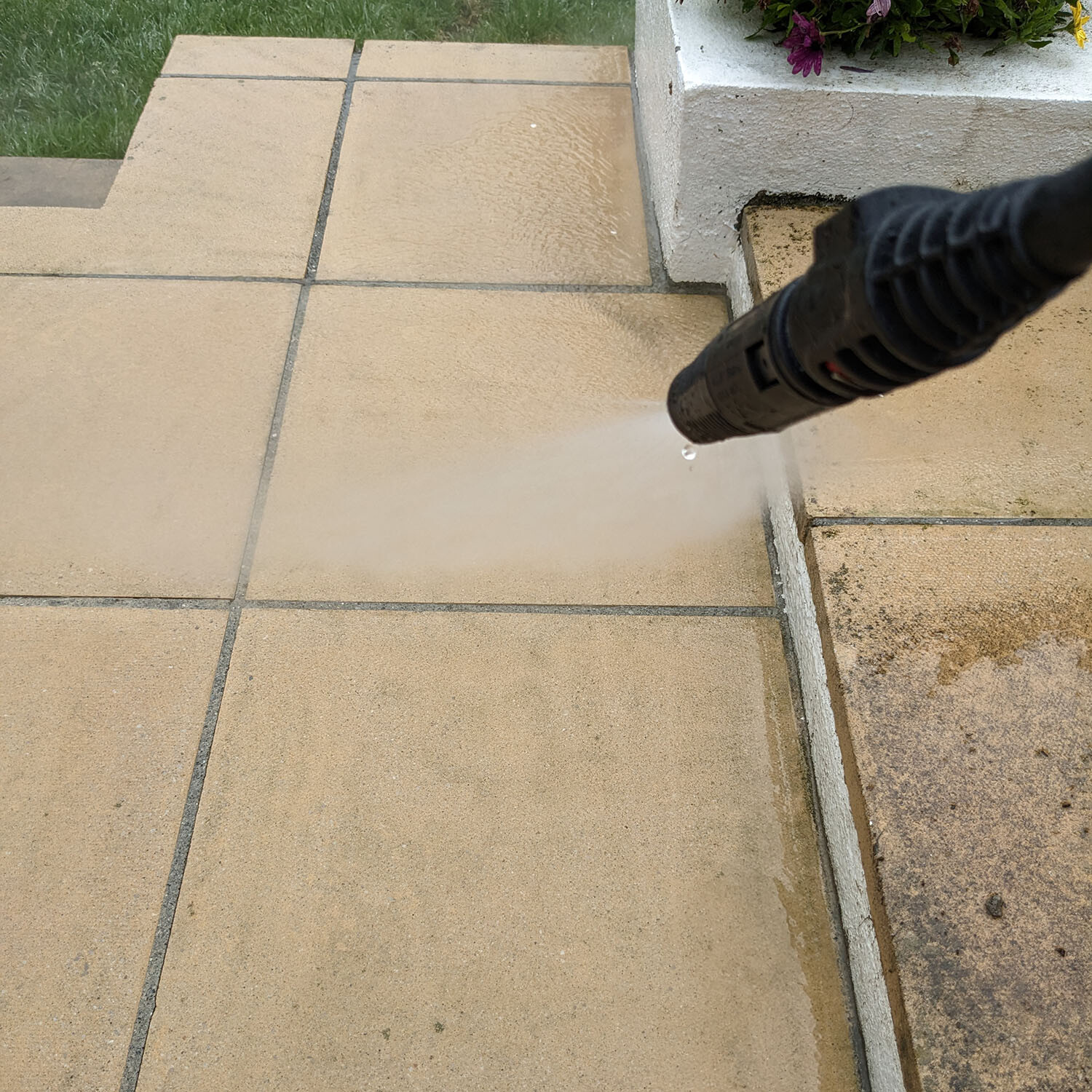 Saber 1600W Pressure Washer Black and Orange Image 17