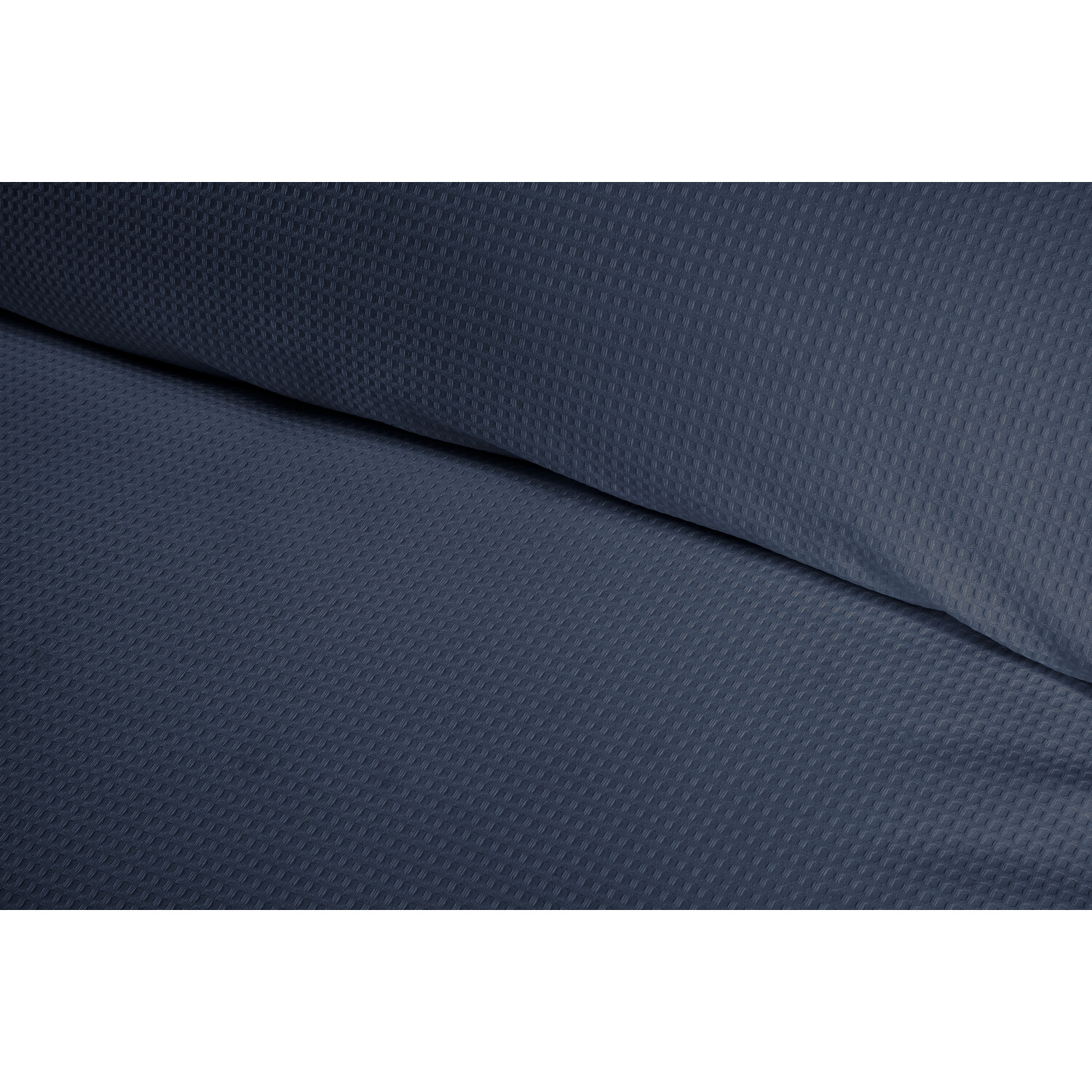 Divante Belgravia Waffle Super King Size Navy Duvet Cover and Pillowcase Set Image 4
