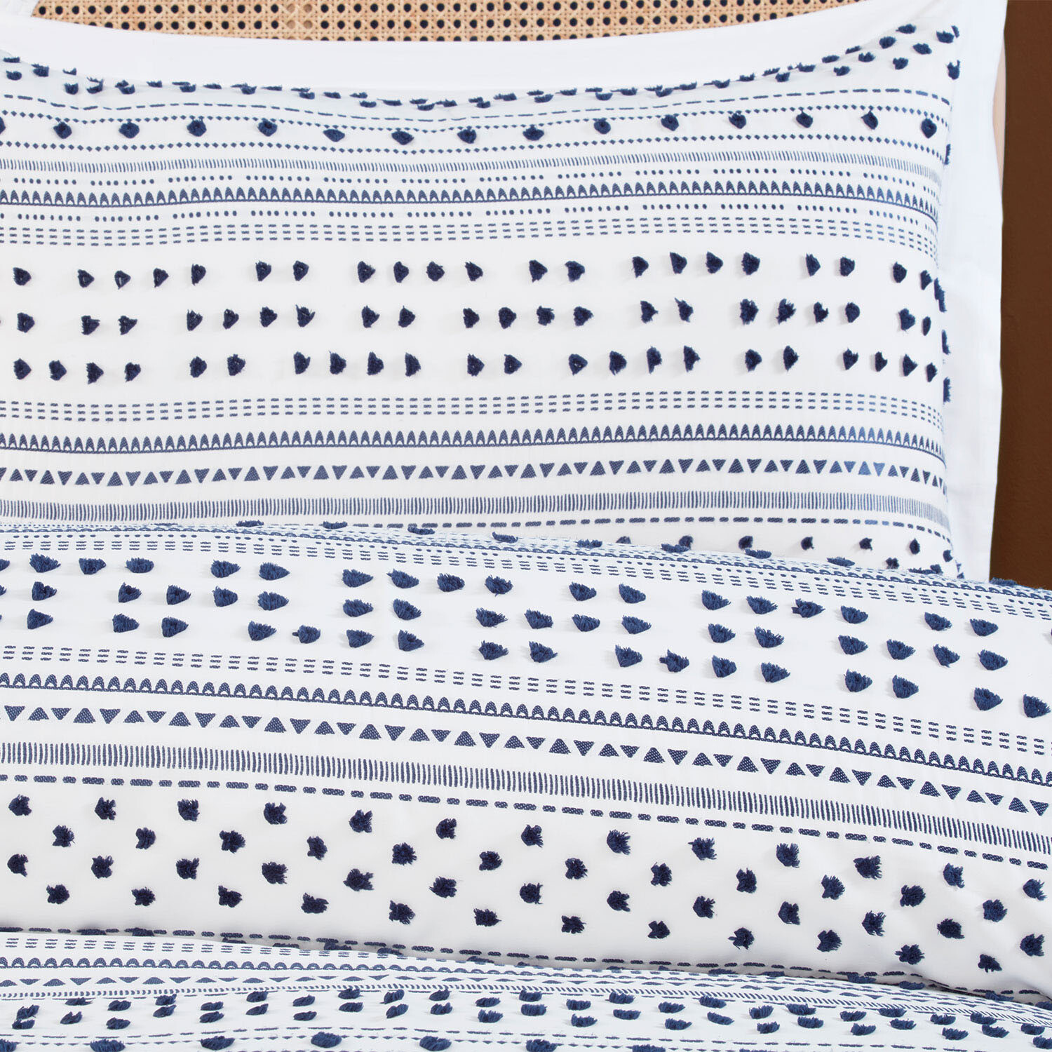 Berkley Duvet Set Navy and White Double Image 2