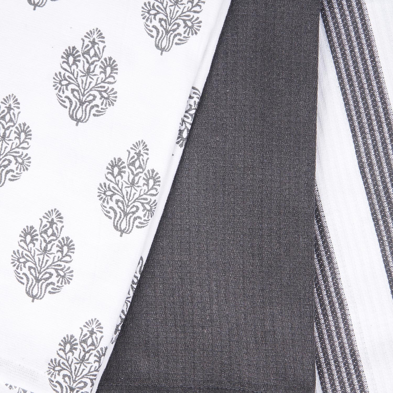 Pack of 3 Patterned Terry Towels - Grey Image 3