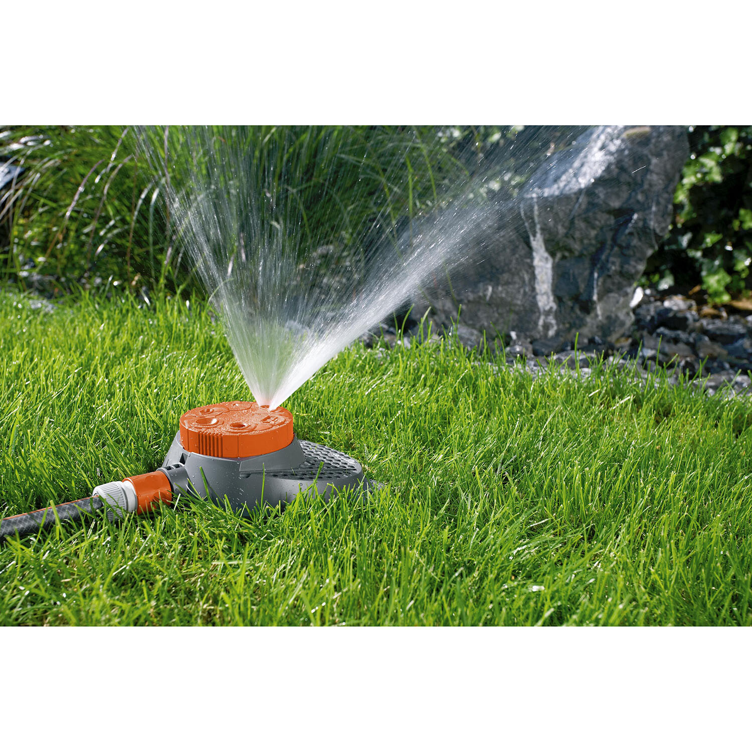 GARDENA Boogie Sprinkler - Black and Orange Image 6