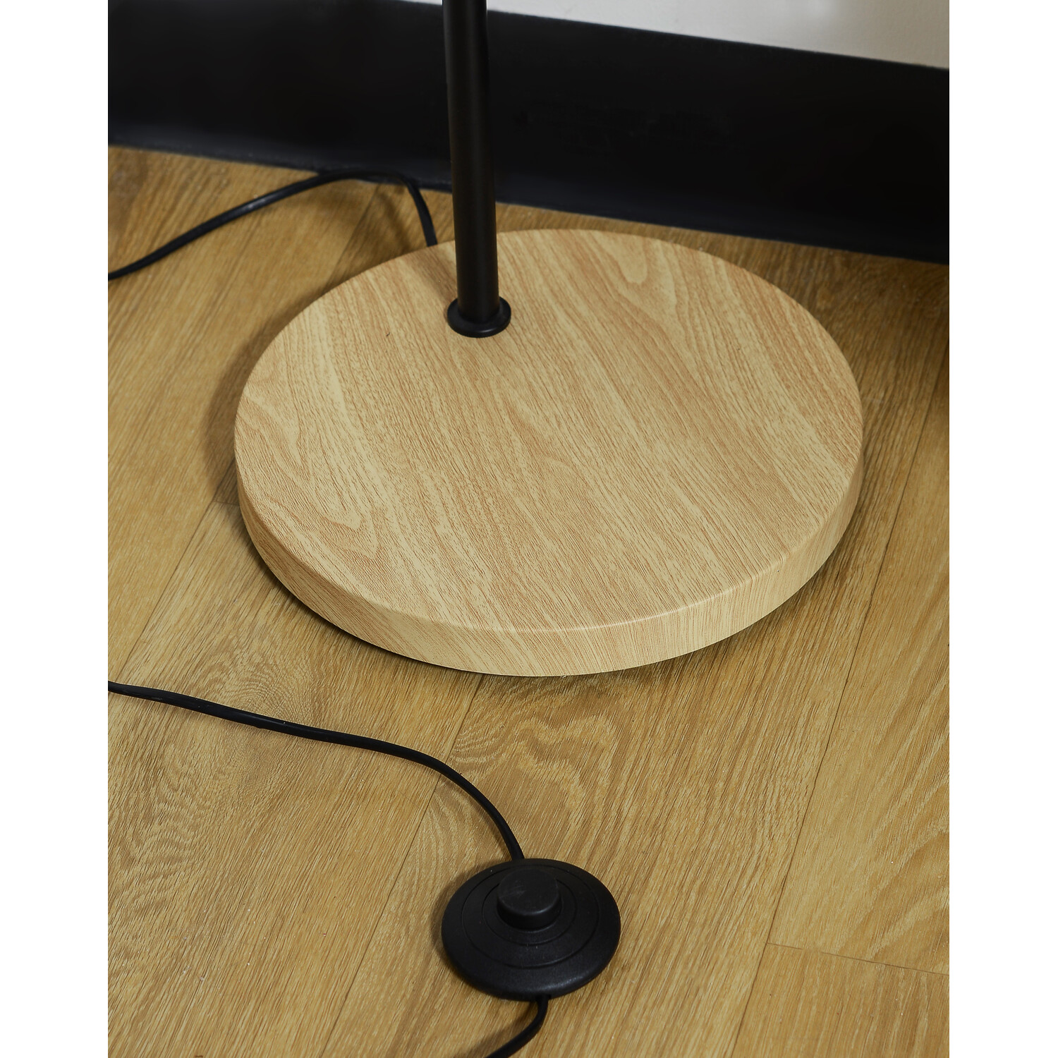 Raylee Floor Lamp - Wood and Black Image 14