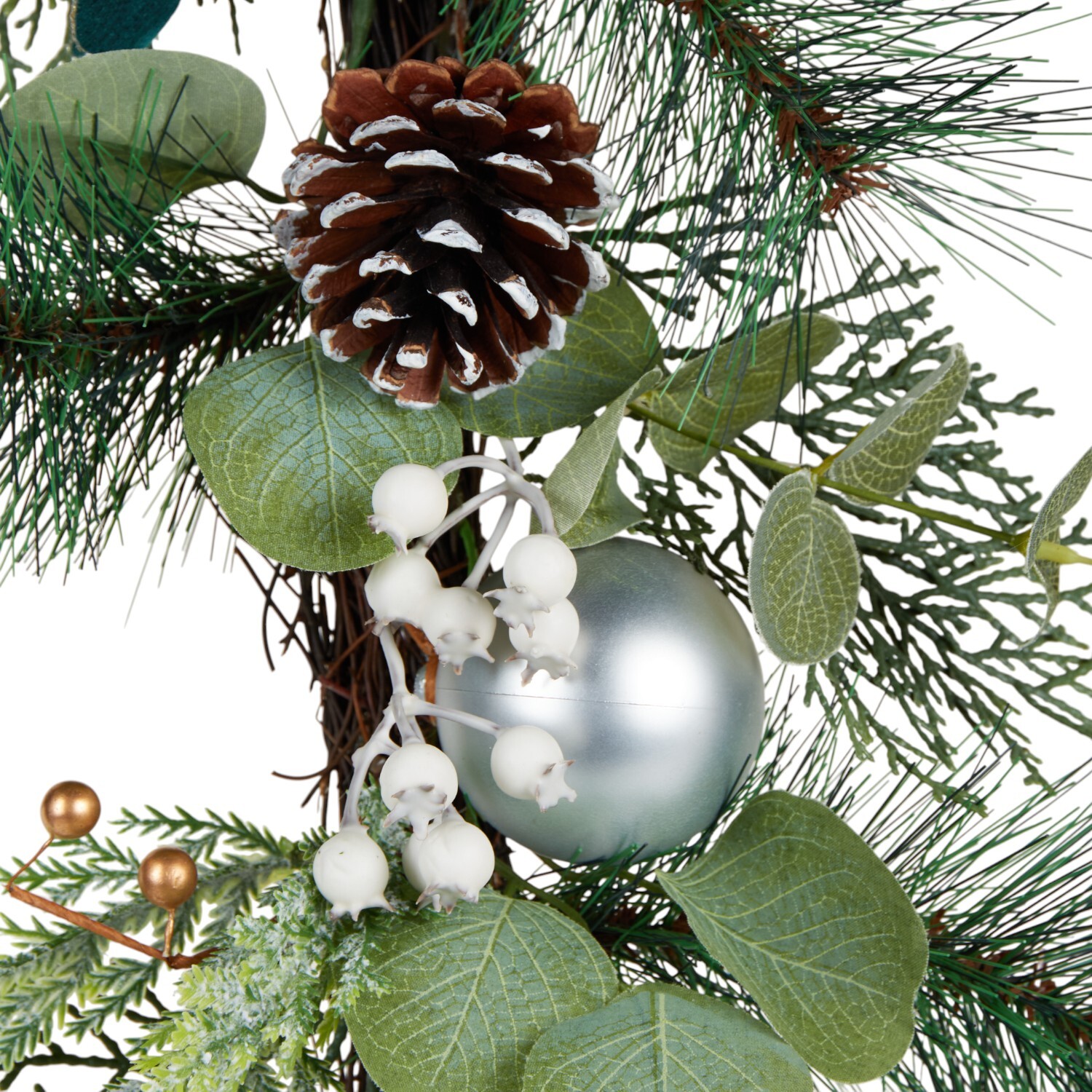 Emerald Magnolia Garland Green Image 3