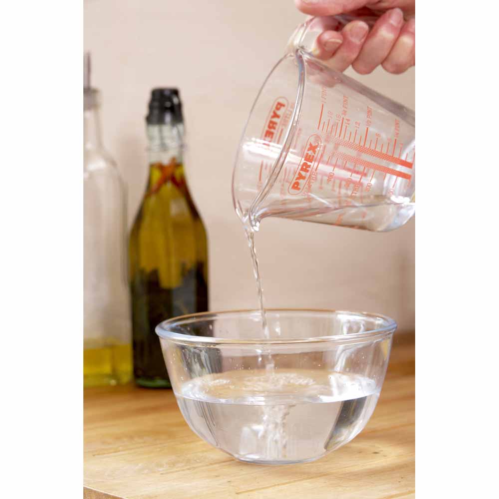 Pyrex 0.5L Jug Image 3