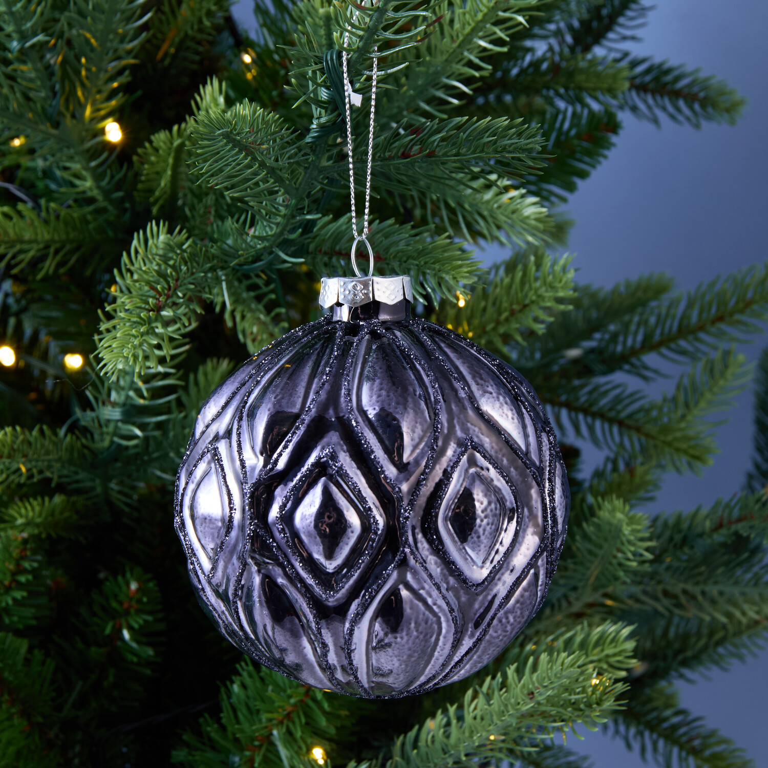 Festive Geometric Bauble Image 3