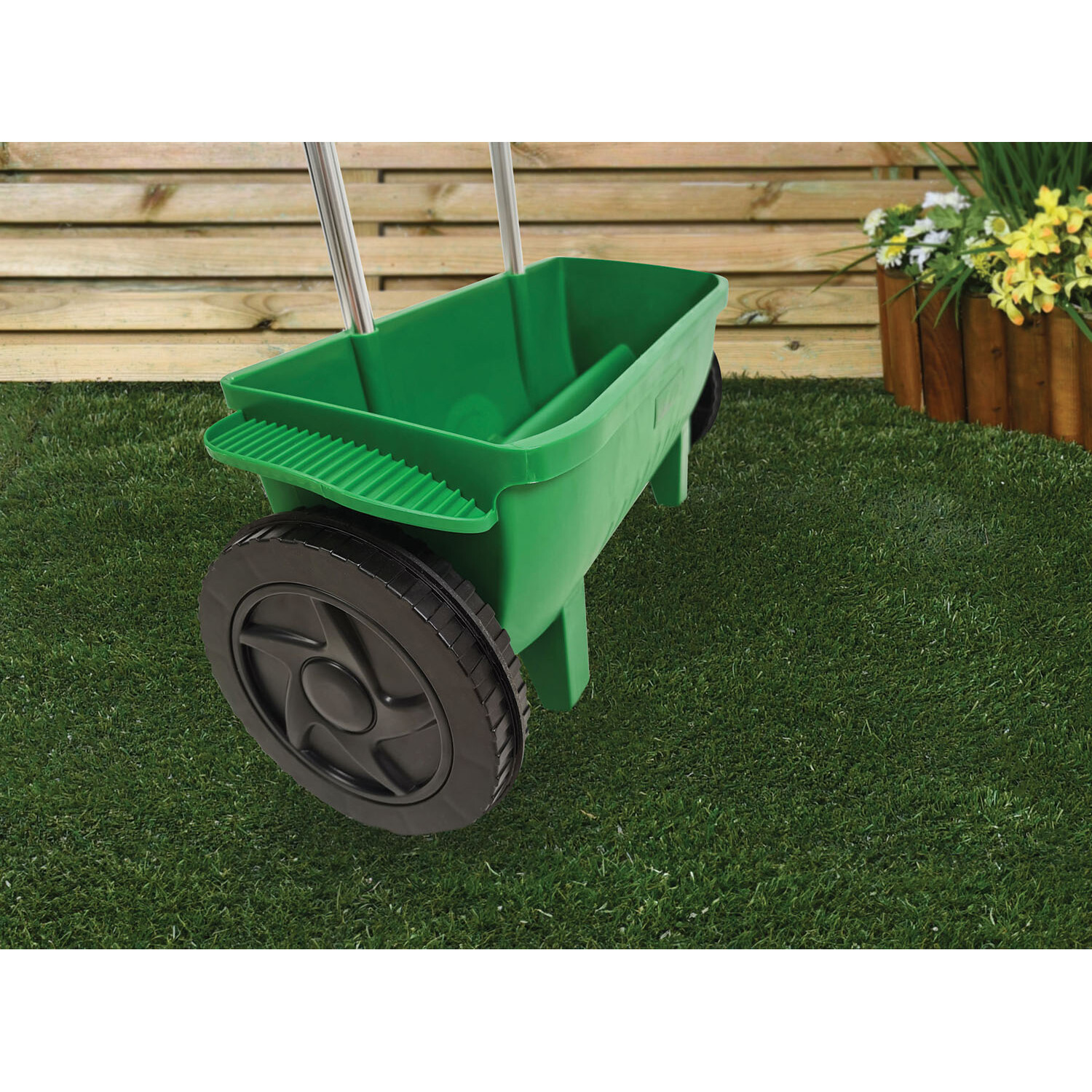 Rotary Spreader - Green Image 3