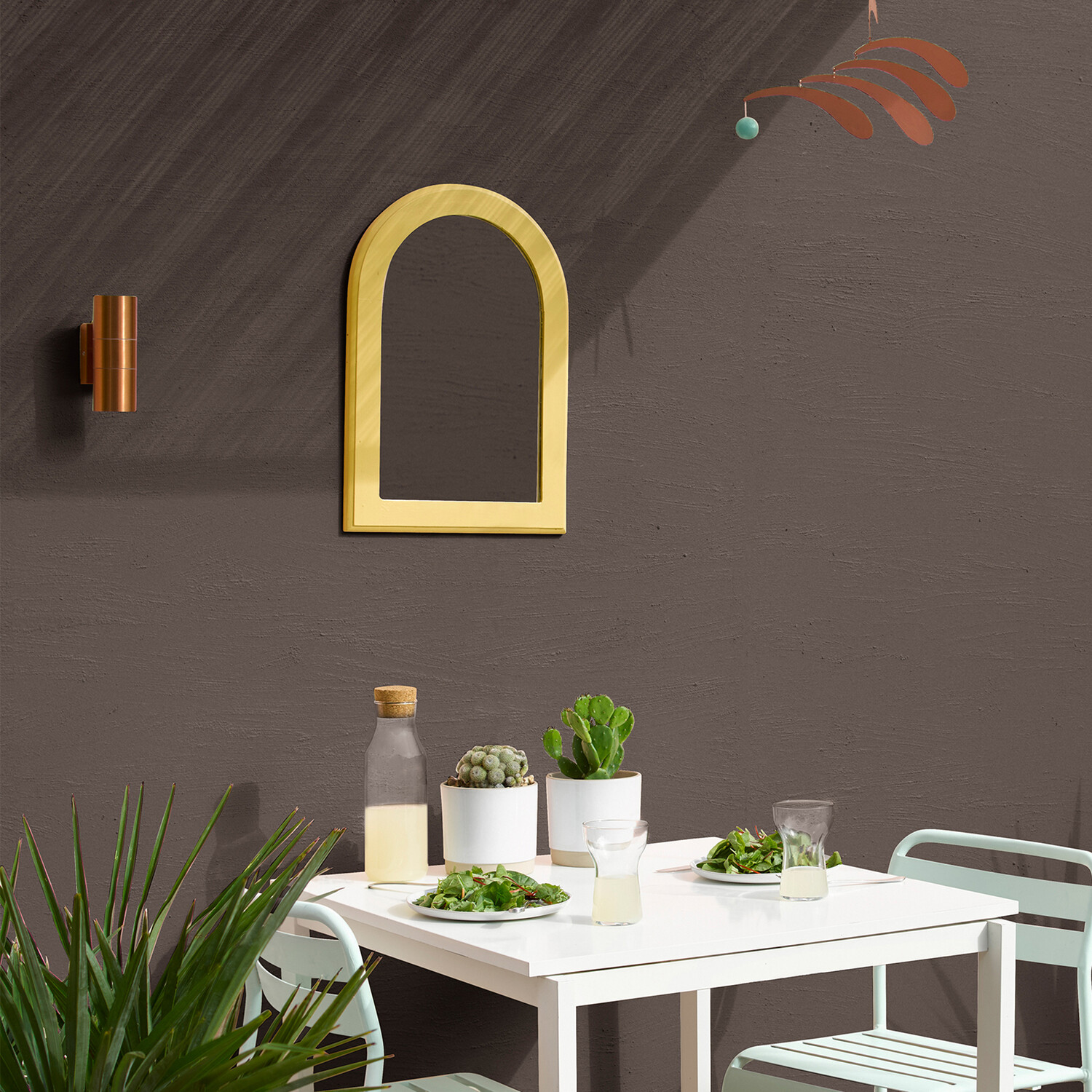 Sandtex Walls Bitter Chocolate Microseal Smooth Masonry Matt Paint 5L Image 3