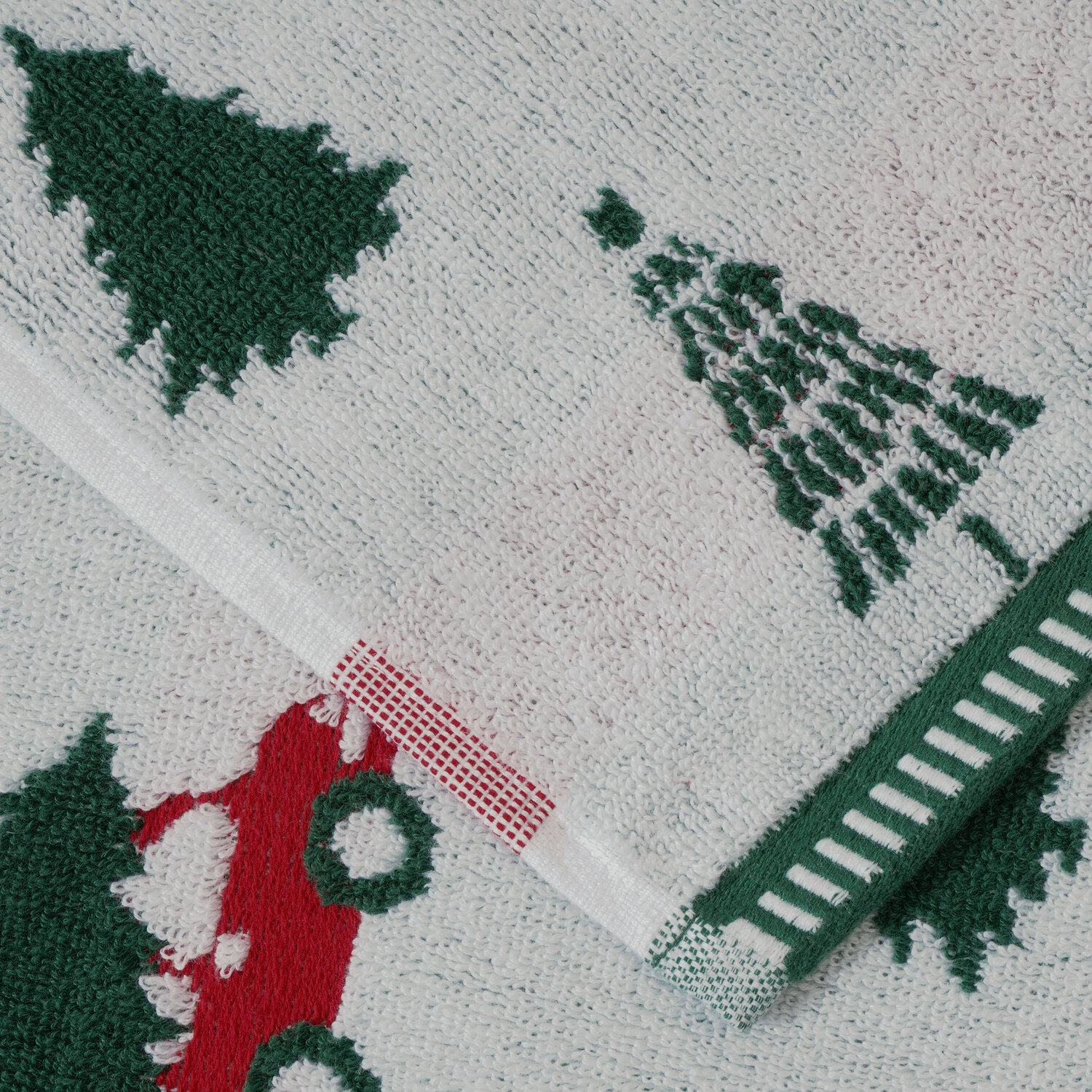 Christmas Tree on Car Hand Towel Green and White Image 3