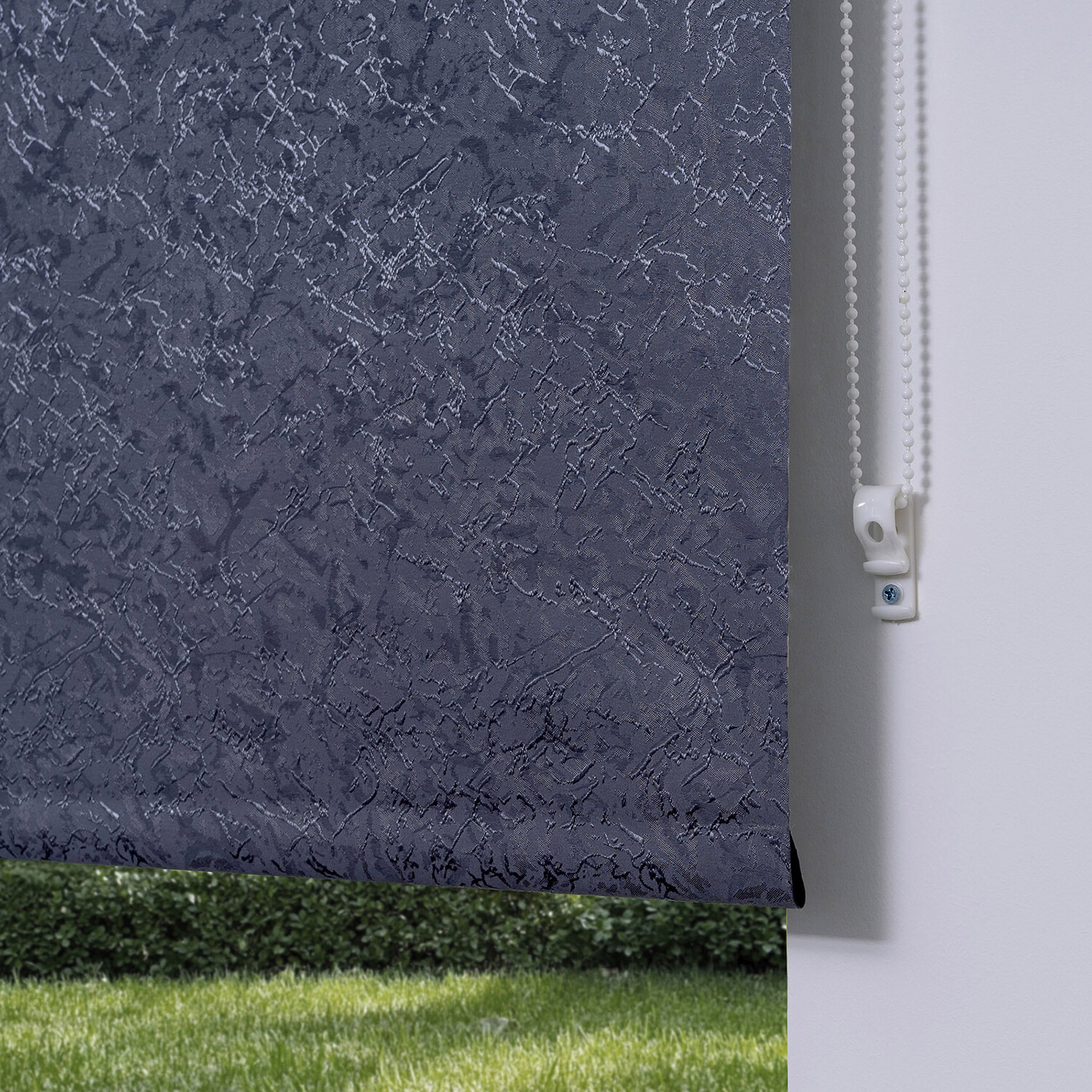 Trends Crackle Blackout Blind - Dark Grey / 180cm Image 3