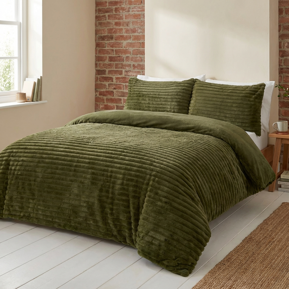 Colorado Faux Fur Duvet Set Green Double Image 8