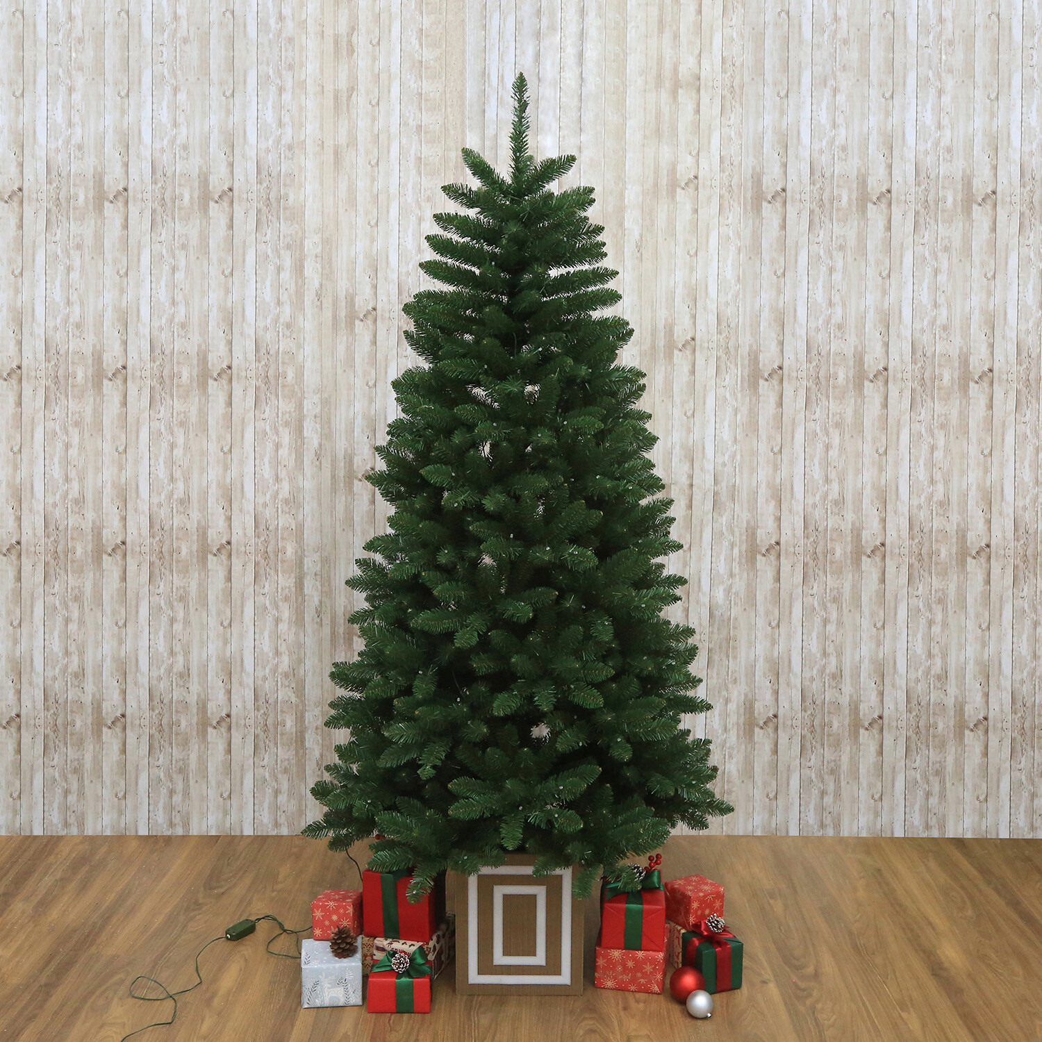 Majestic Pre Lit Tree 6.5ft Image 2
