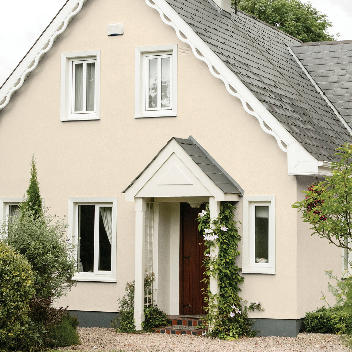 Sandtex Microseal Smooth Masonry Paint Magnolia 2.5l Image 4