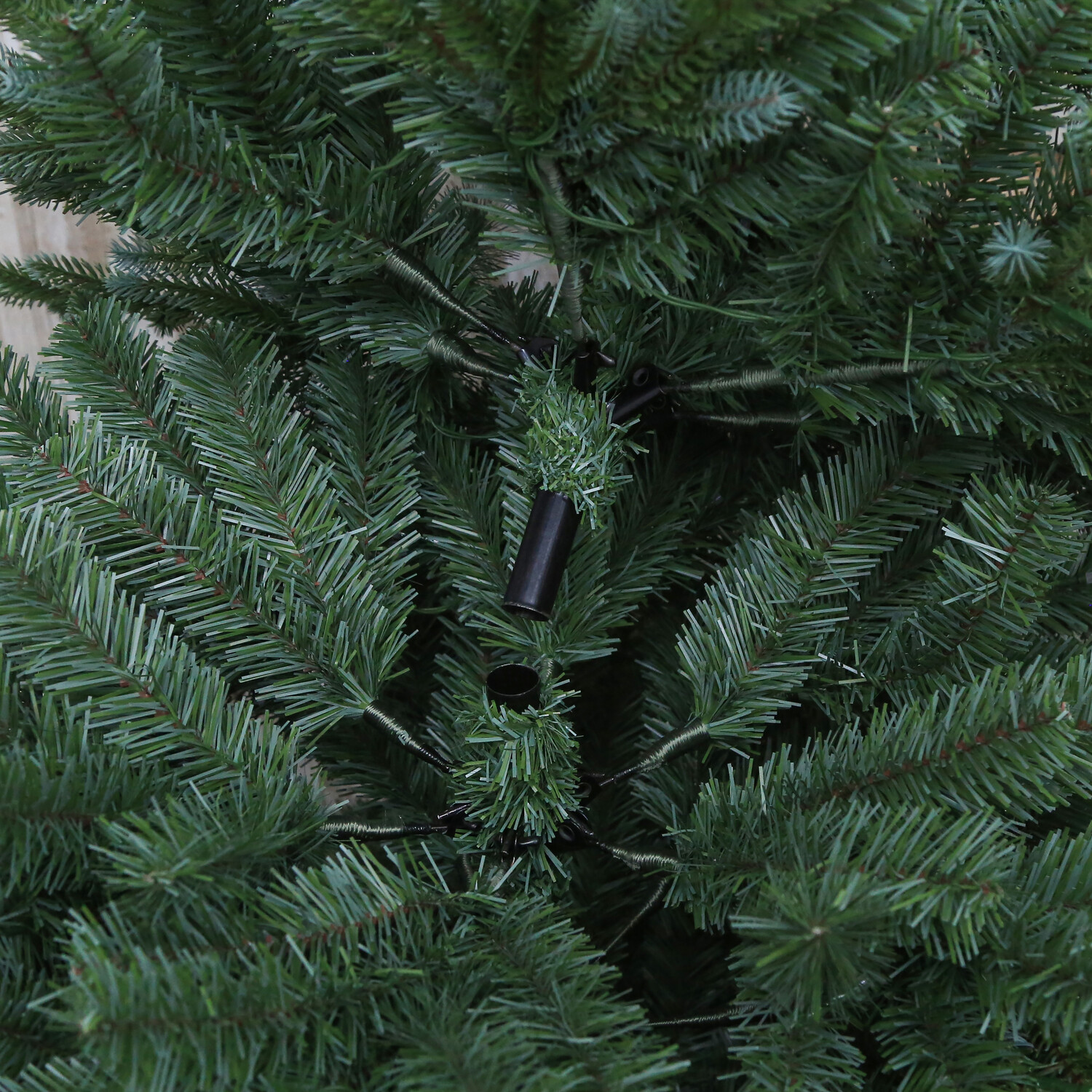 Monarch Pre Lit Tree 7ft Image 9