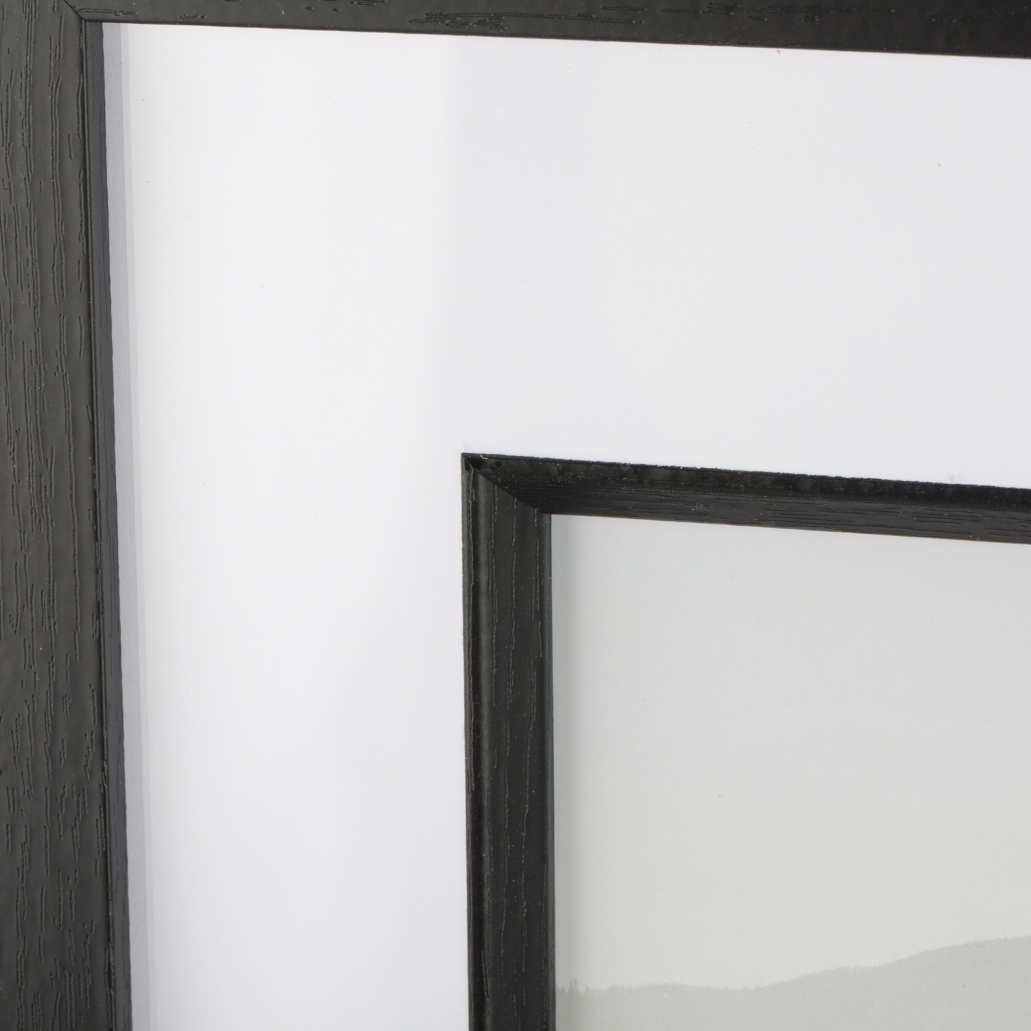 The Port Co Gallery Black Mounted Inlay Box Photo Frame 7 x 5 inch Image 3