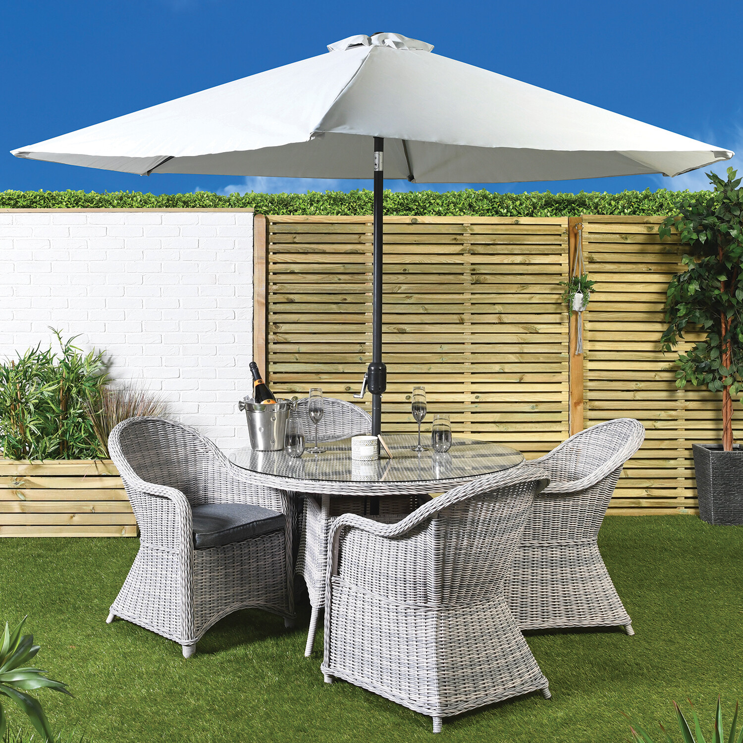 Wild Dove Crank and Tilt Parasol 2.7m Image 2