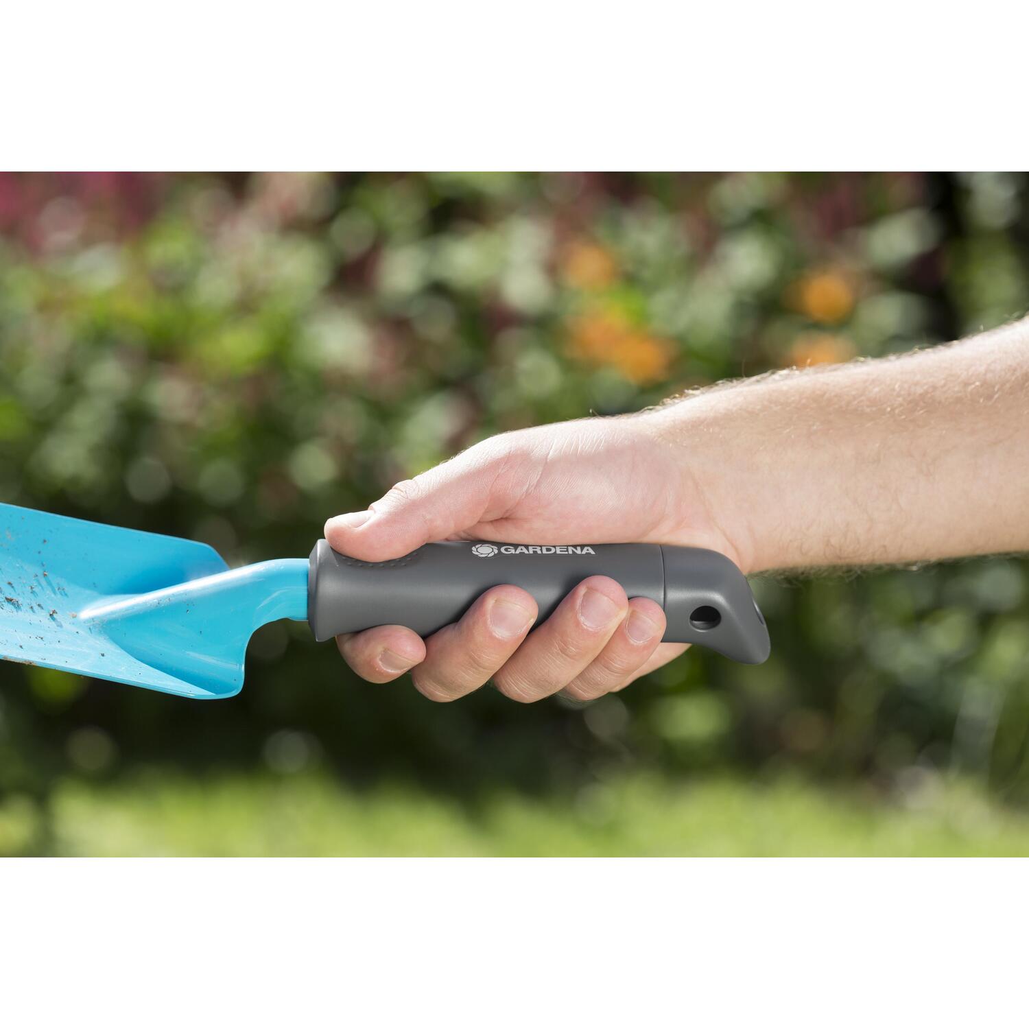 Gardena Classic Hand Trowel Image 2