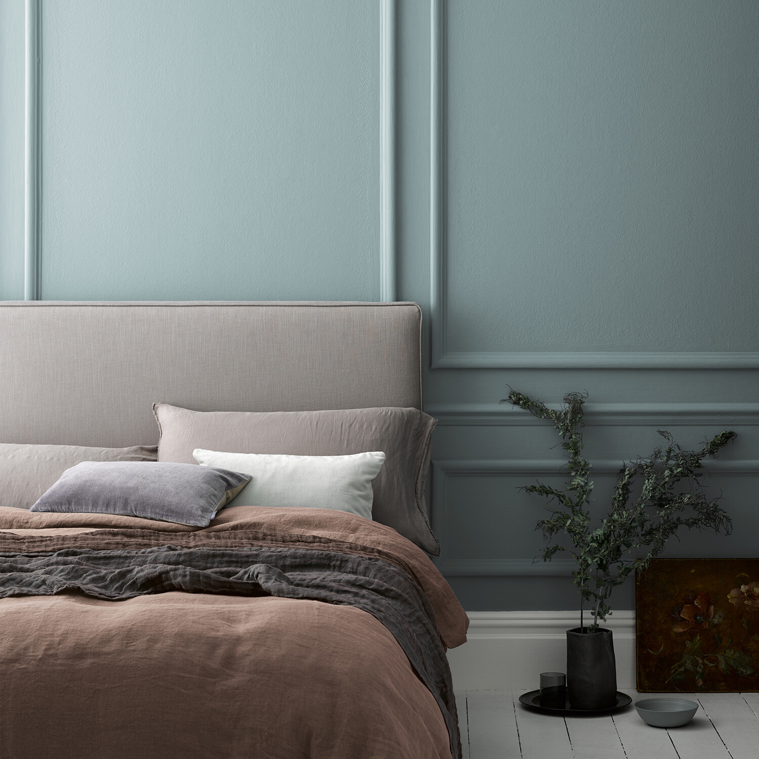 Crown Crafted Walls & Wood Curiosity Luxurious Flat Matt Paint 2.5L Image 4