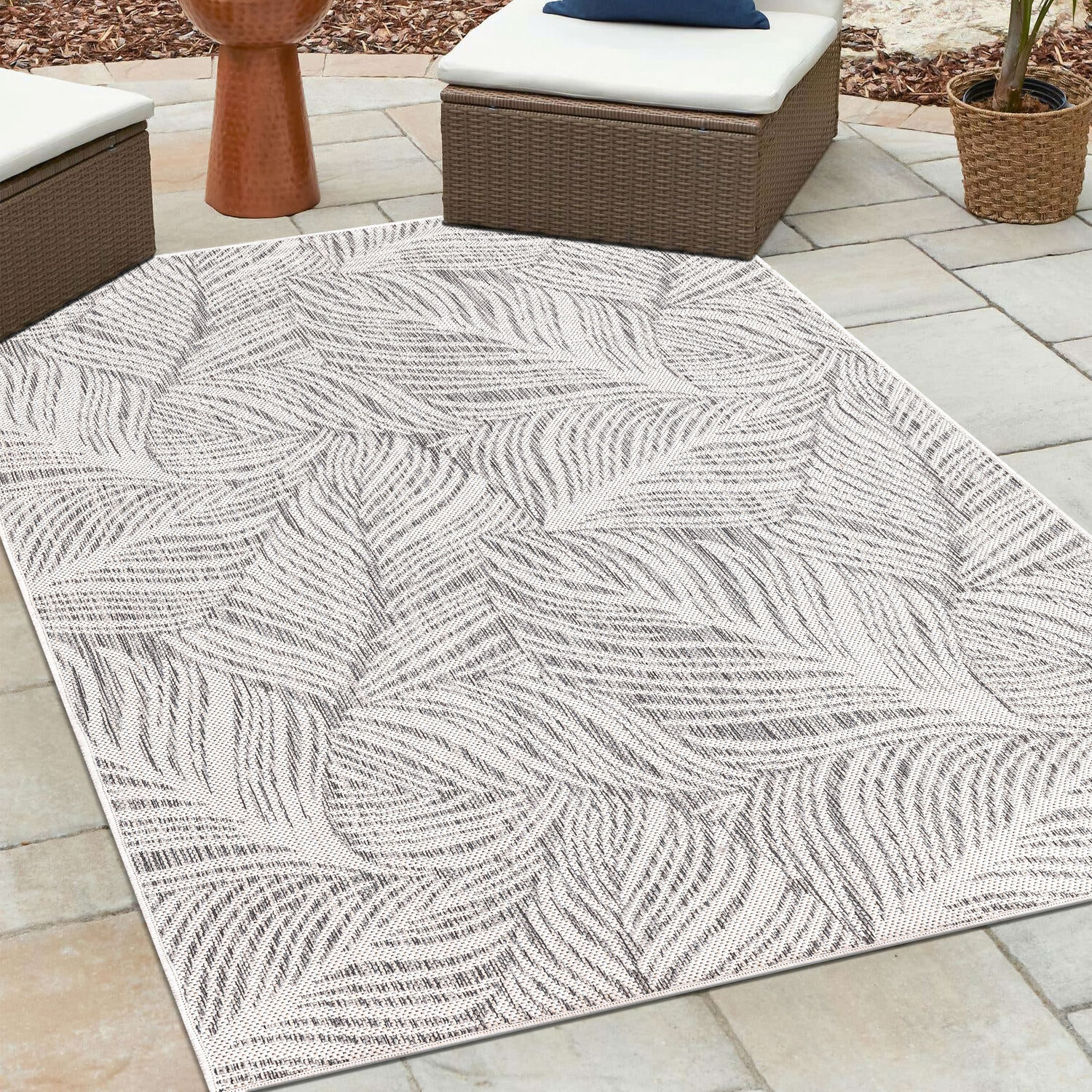 Rhode Island Palm Rug - Grey / 120cm Image 2