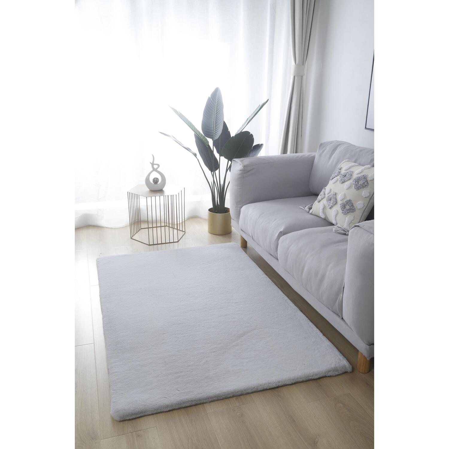 Silver Snow Lux Faux Rabbit Fur Rug 150 x 100cm Image 2