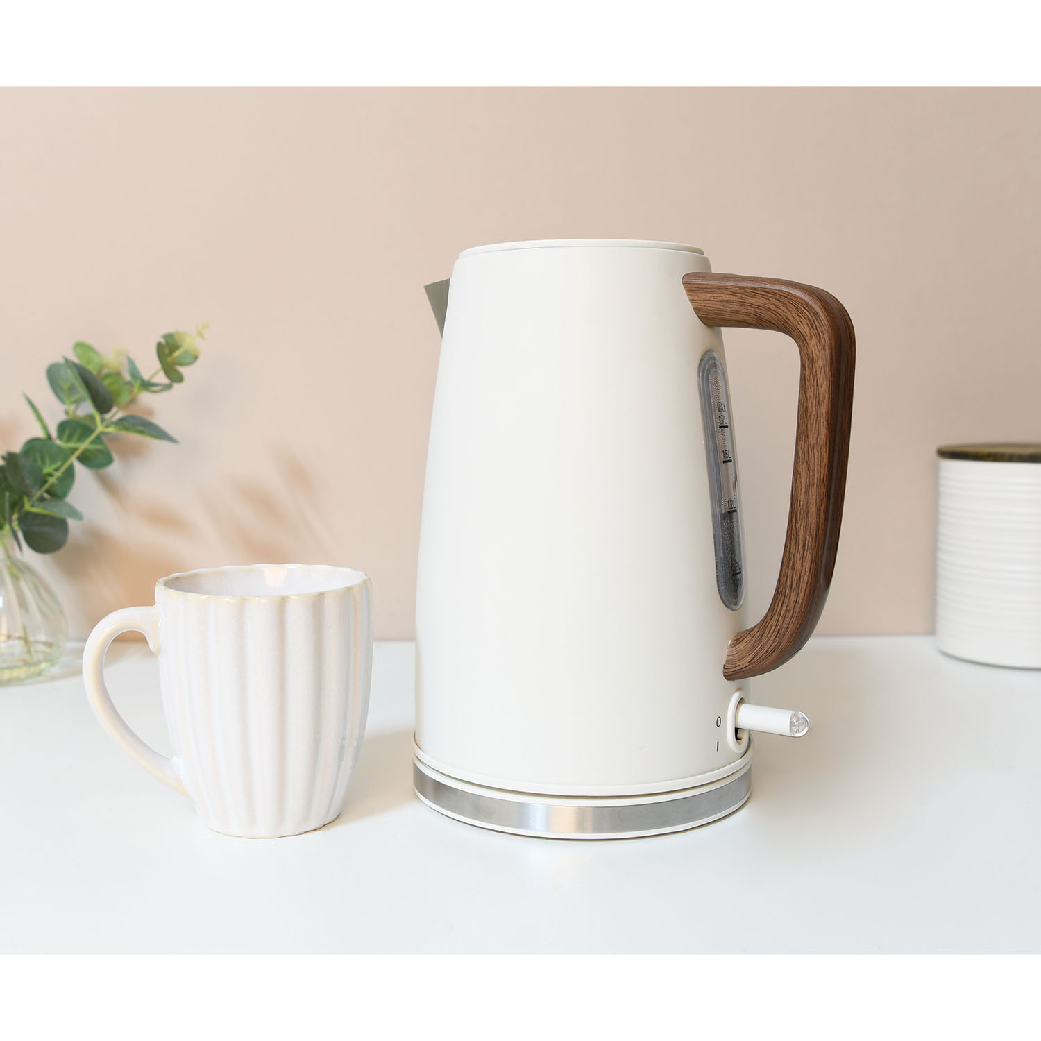 Sanctuary Metal Kettle with Acacia Handle White or Cream Image 2